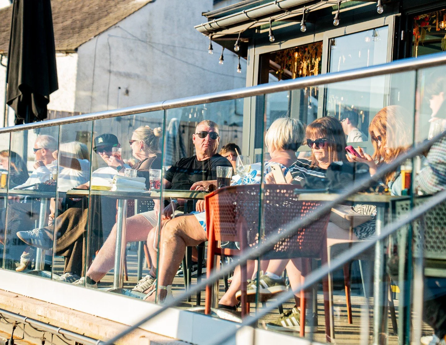 Sundays are for the soulful slow-down. 🍃✨

Squeeze every last drop out of the weekend with a refreshing drink and a panoramic view of the lake. Whether you&rsquo;re here for a hearty lunch or creative-cocktails at golden-hour, it&rsquo;s a Good Call