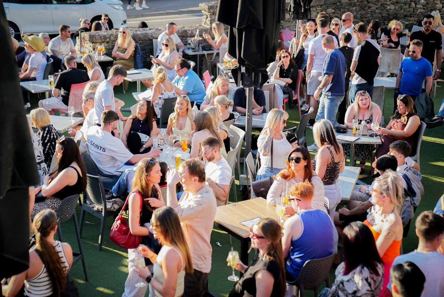 Saturday in Bowness = Breathtaking views and cracking energy. ☀️🎸

We&rsquo;re the unmissable spot for a weekend sunshine-session right on the water. Grab an ice-cold drink, find a sun-trap on our award-winning terrace, and unwind.

Marc Atkinson is