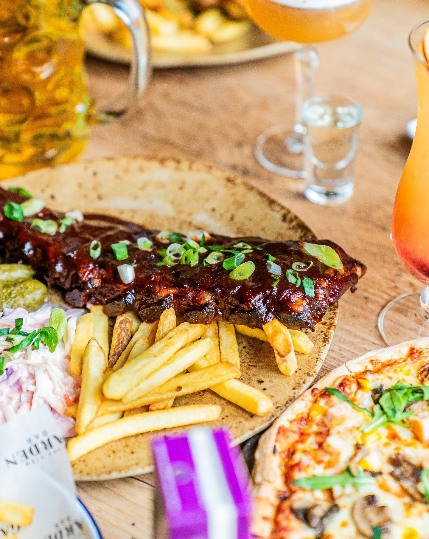 Sundays are for the slow-down. 🍃

Recharge with a heartfelt meal from our new Summer Menu. From fresh summer salads to comfort-food classics, it&rsquo;s all about cherished moments and relaxed energy.

Bring the pups (we&rsquo;re 100% pawsome 🐾), s