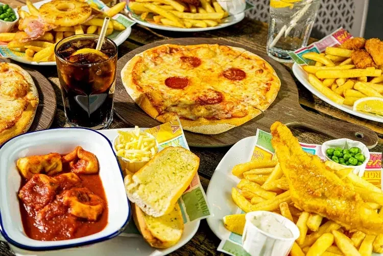 Lake View Garden Bar - Children's menu for the ideal way for your children to enjoy gastropub food, breakfast, day and evening choices