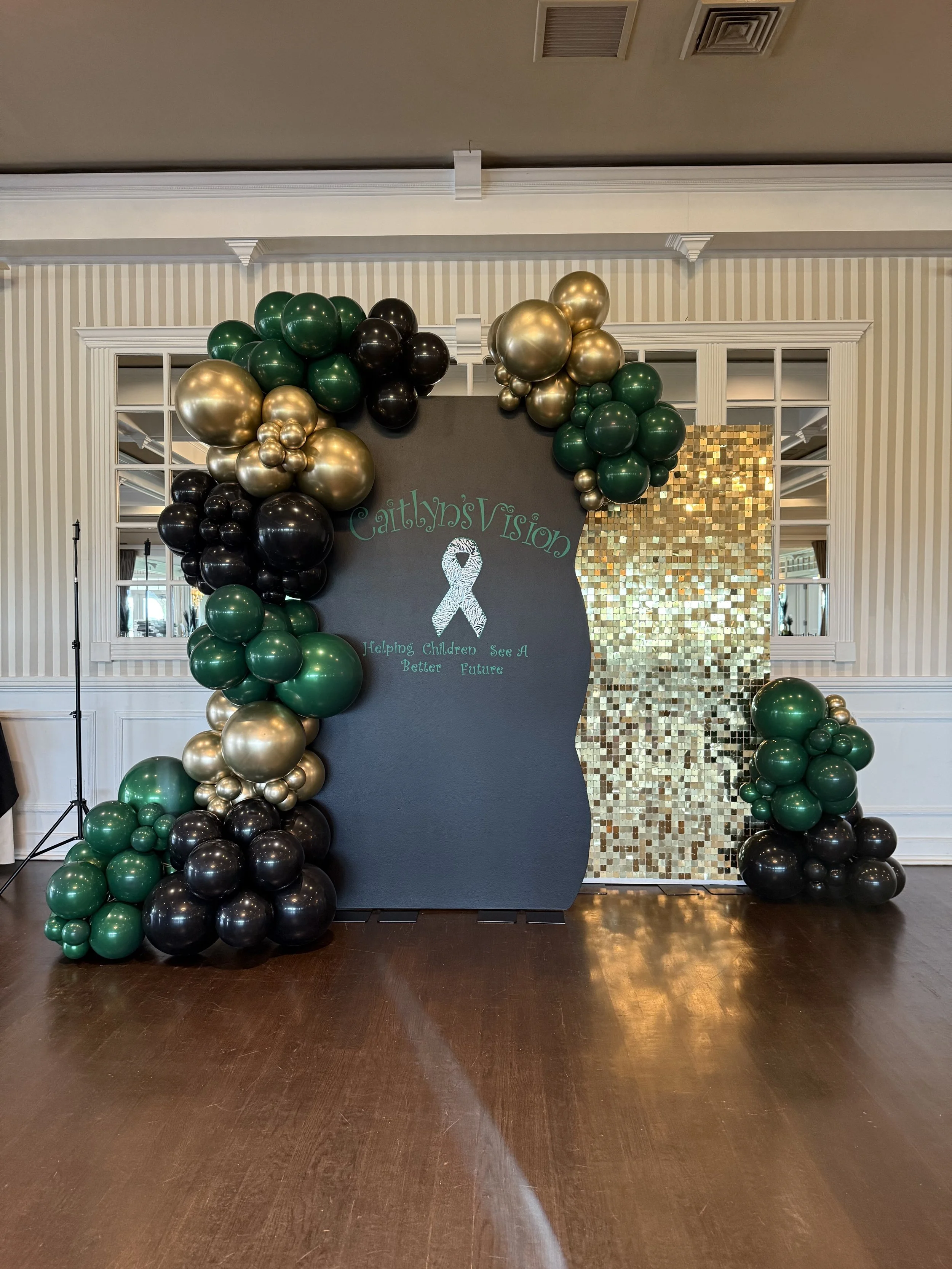 corporate balloons decor, balloons near me, classic balloon decor, office party decor, branded, branded balloons, tradeshow, business expo, grand opening, vendor showcase, organization, charitable events, gala