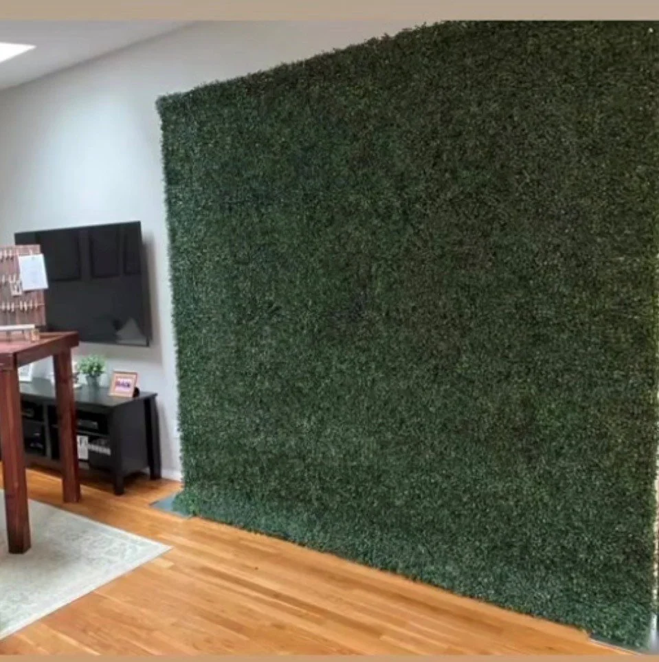 Olivia 8x8 Wall