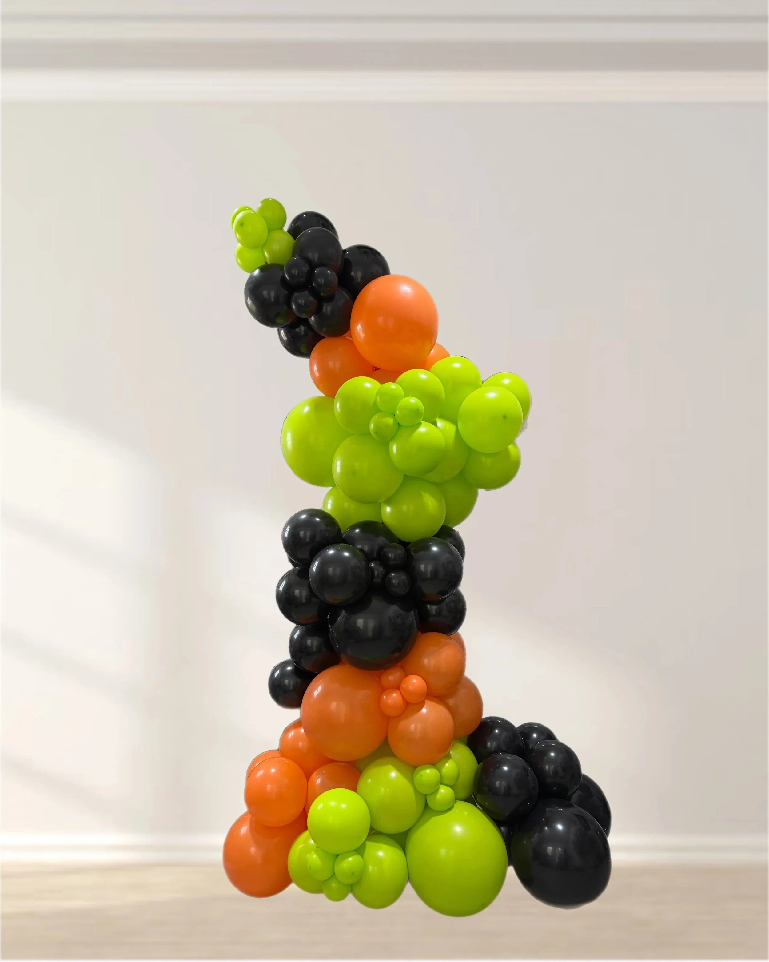 Freestanding Garland