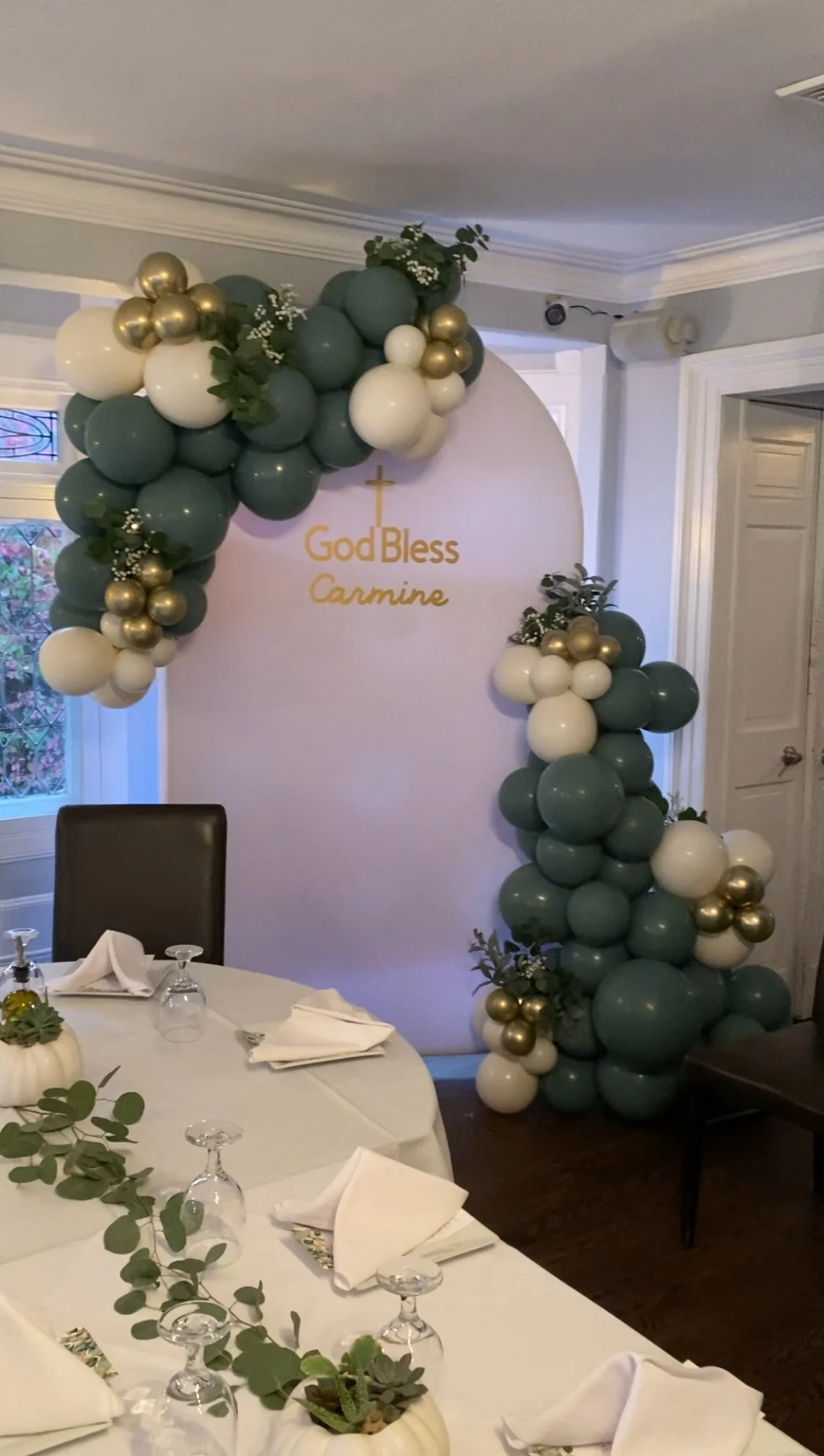 baptisim balloons, baptisim, balloon displays, balloon photoop, balloons, religious balloons, event, event planning, party decorations, 