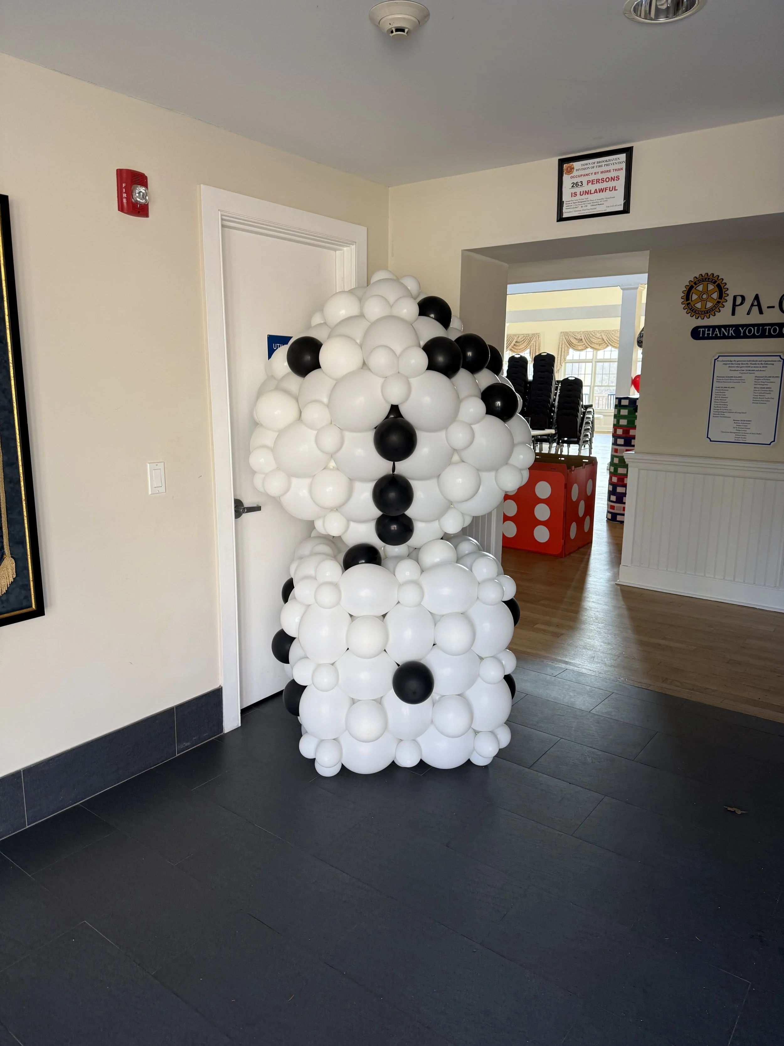 casino night, balloon decorations, balloons, dice balloons, casino balloons, casino decor