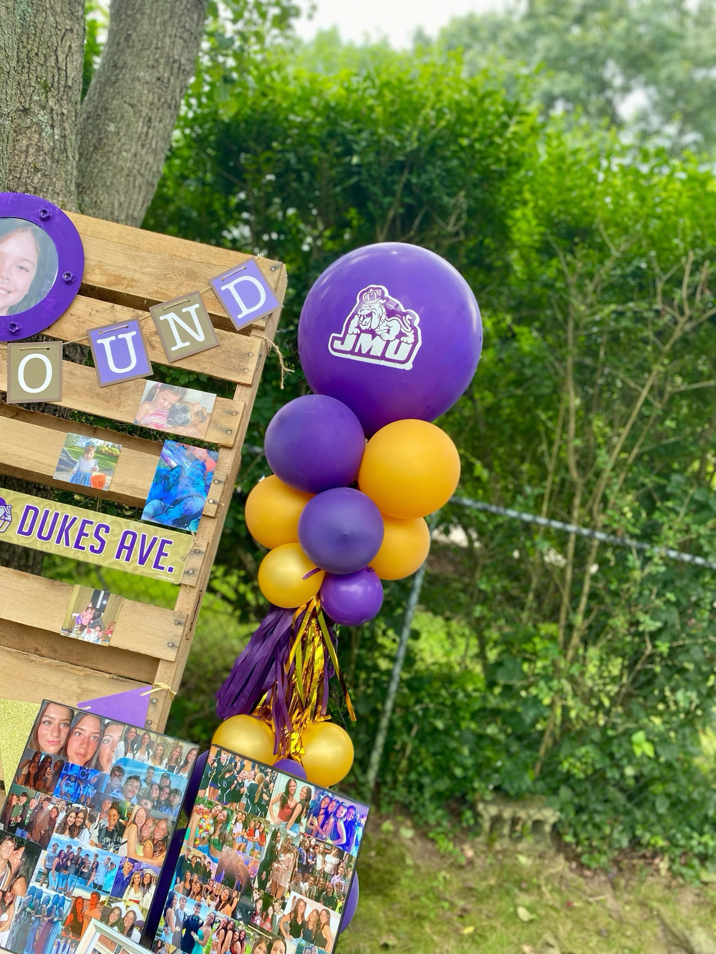 College party, college centerpiece, balloons, balloon centerpiece,graduation party, grad party