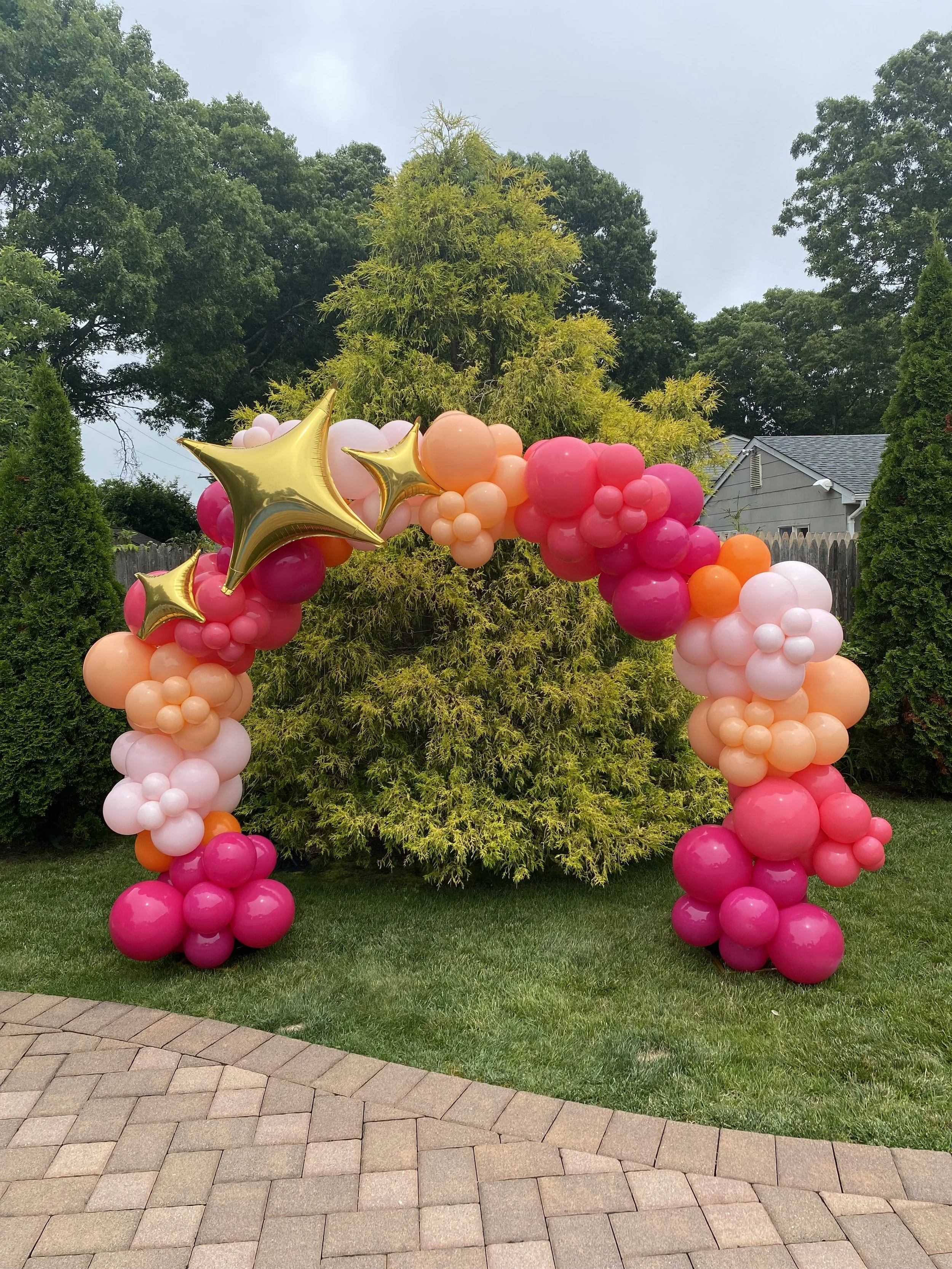 Organic Arch, Balloon Arch, Outdoor Balloons, Outdoor balloon arch, Balloons