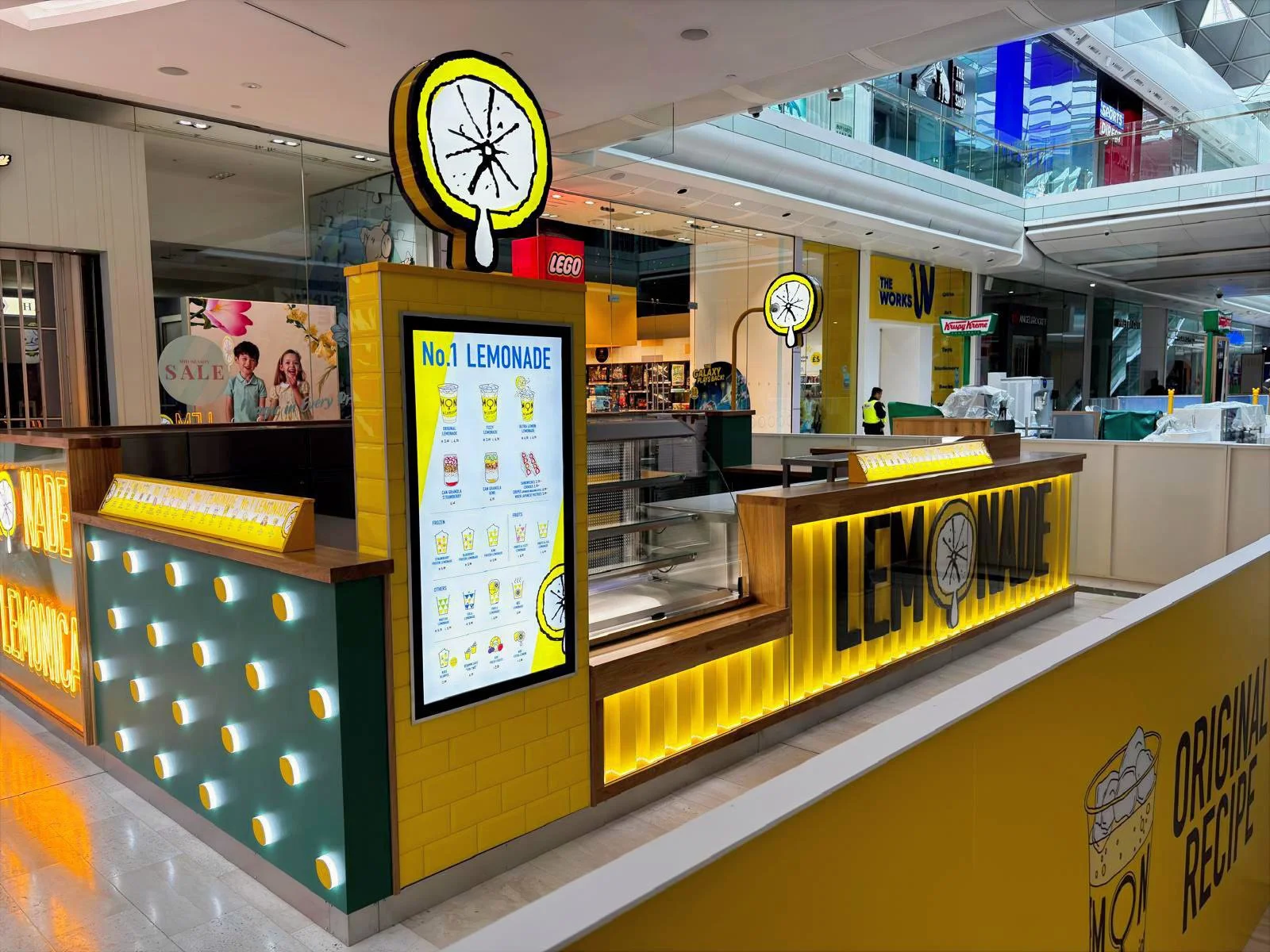 eclipse-manufacturing-lemonica-retail-stand.jpg