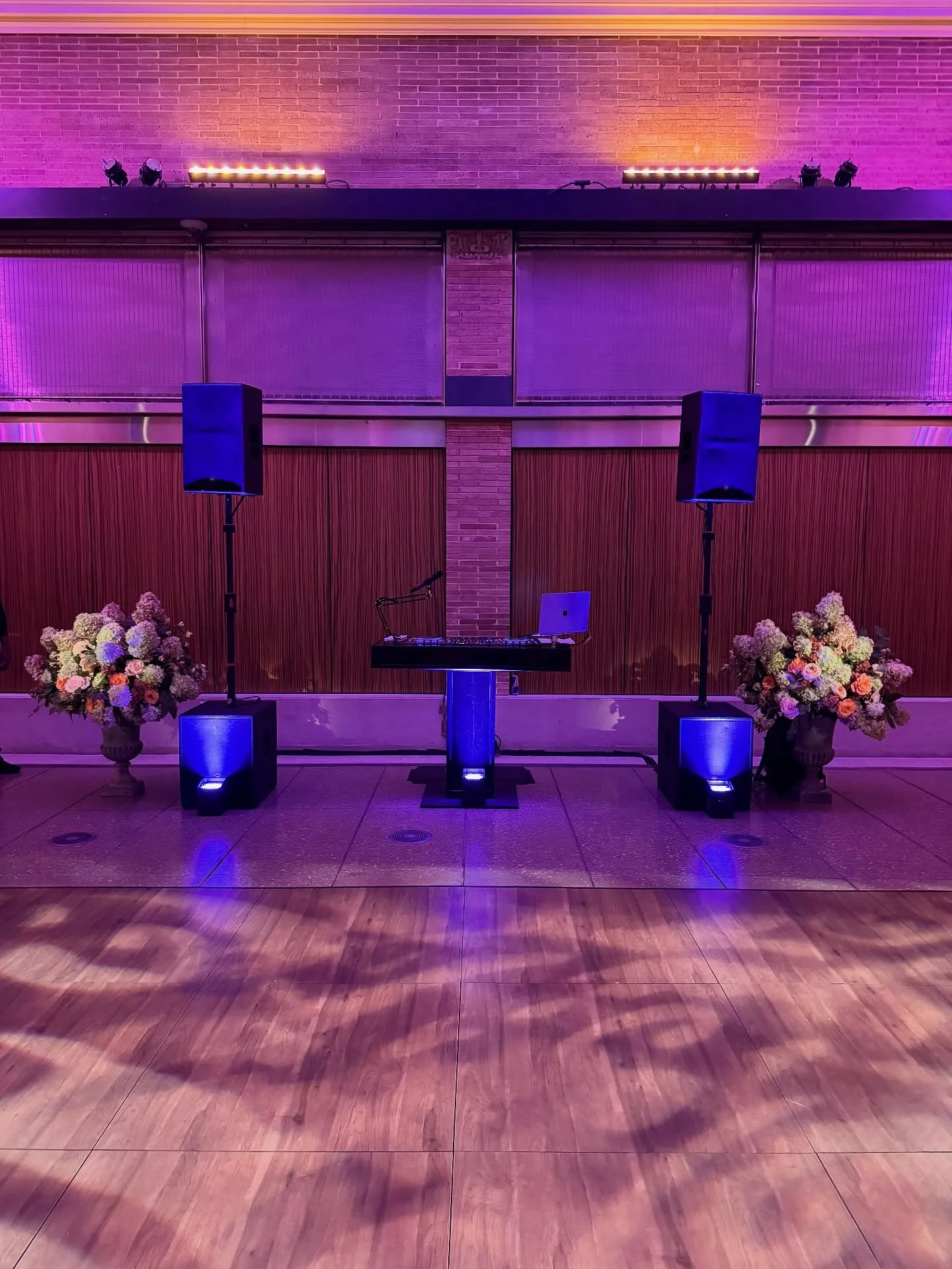 ✅ Clean
✅ Powerful
✅ Professional
✅ Party ready