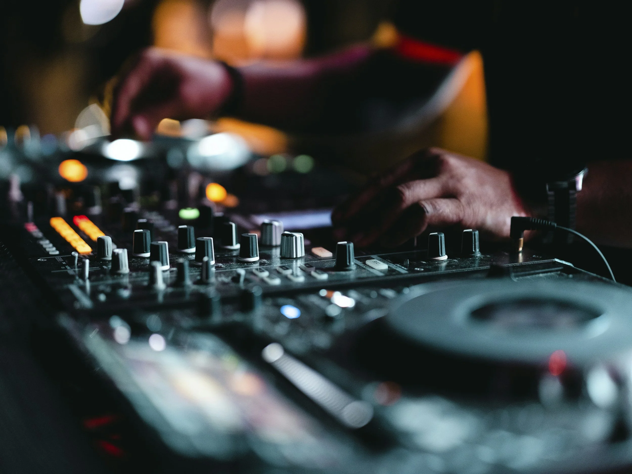 Why There Are So Many ADHD DJs and Creatives: The Research Behind the Pattern