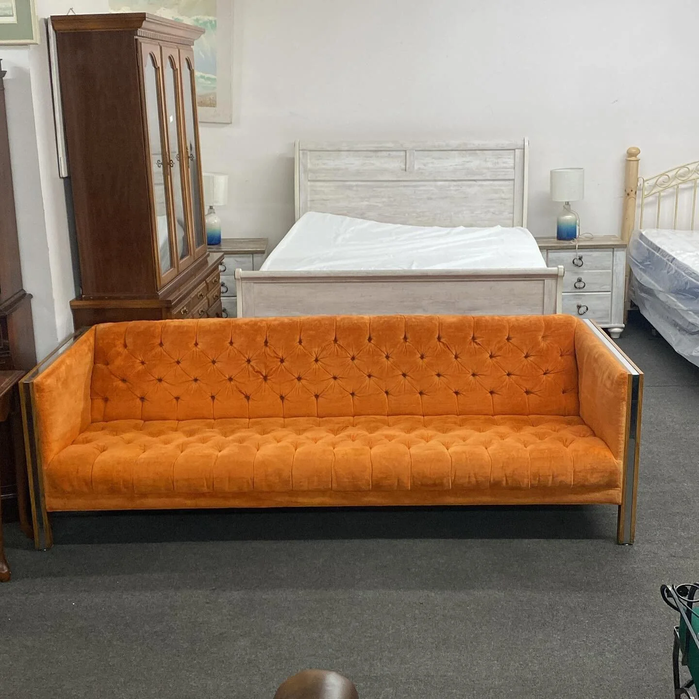 Furniture Gallery — Mogliazzi Auction City