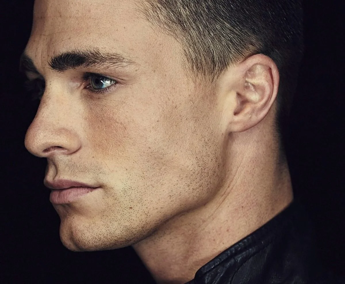 Neck and Jawline Sculpting