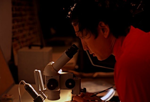 Eugene Tssui at Microscope circa 1993.jpg