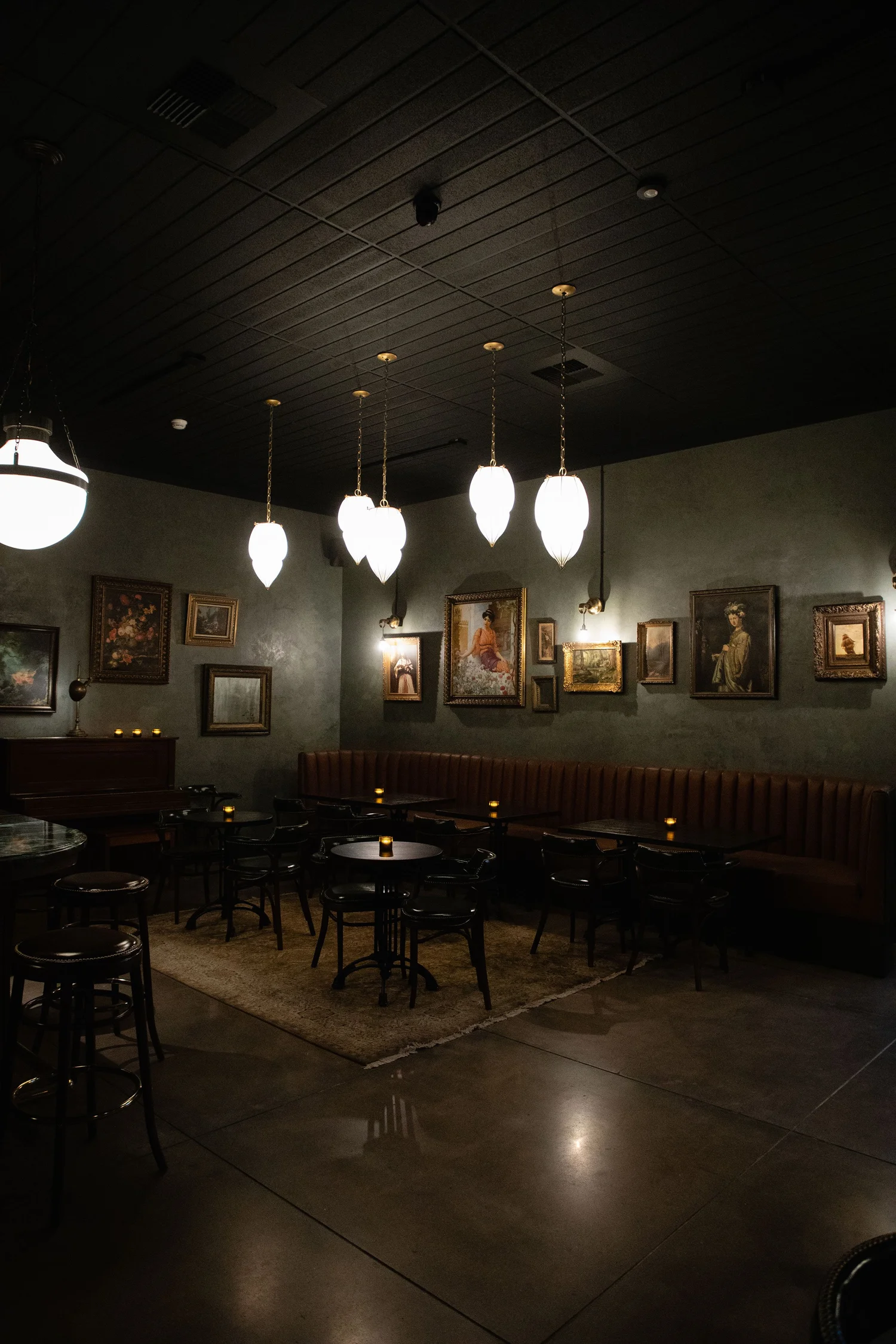 Bar photo 1