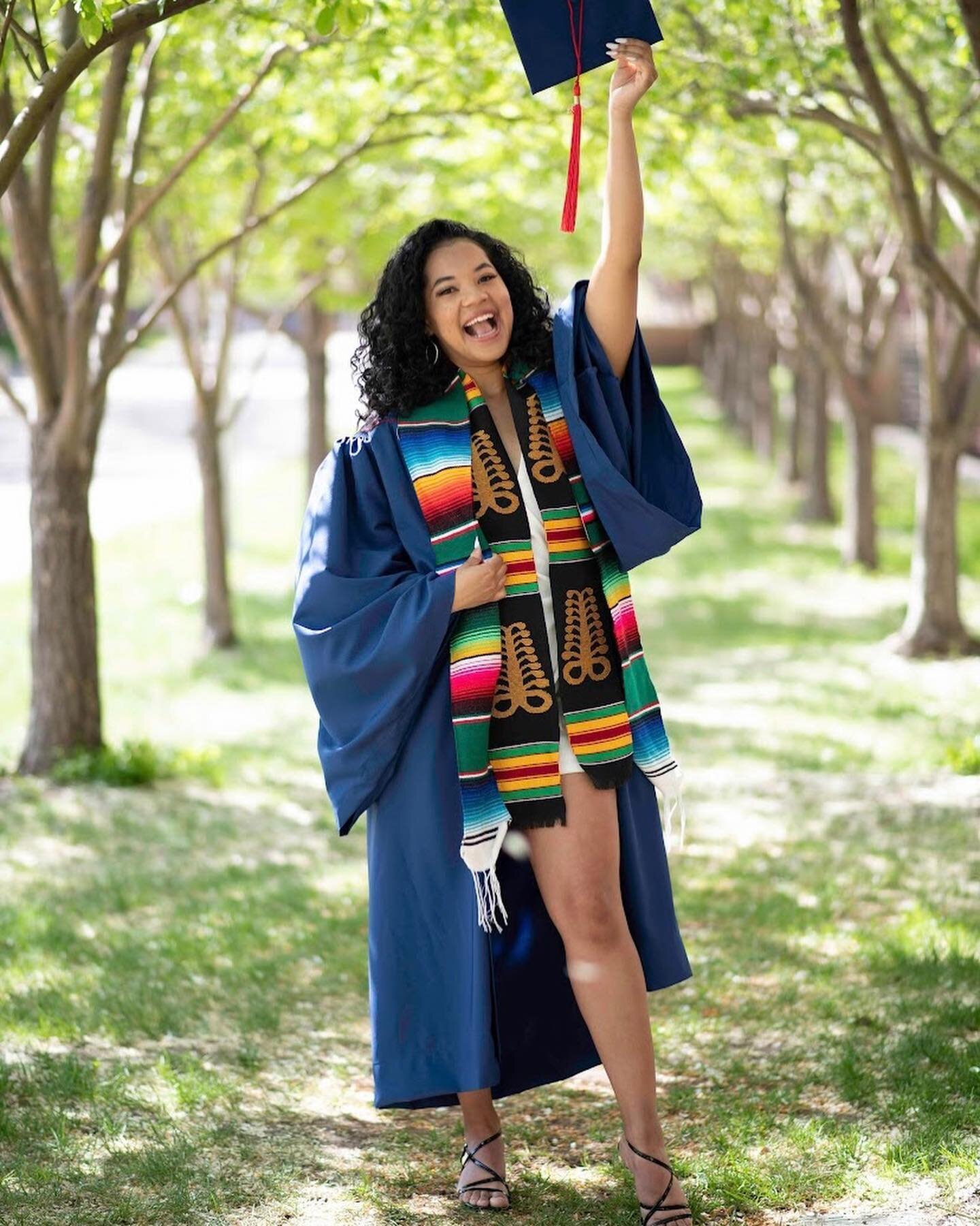 officially got my degree in playing dress up!!🎓