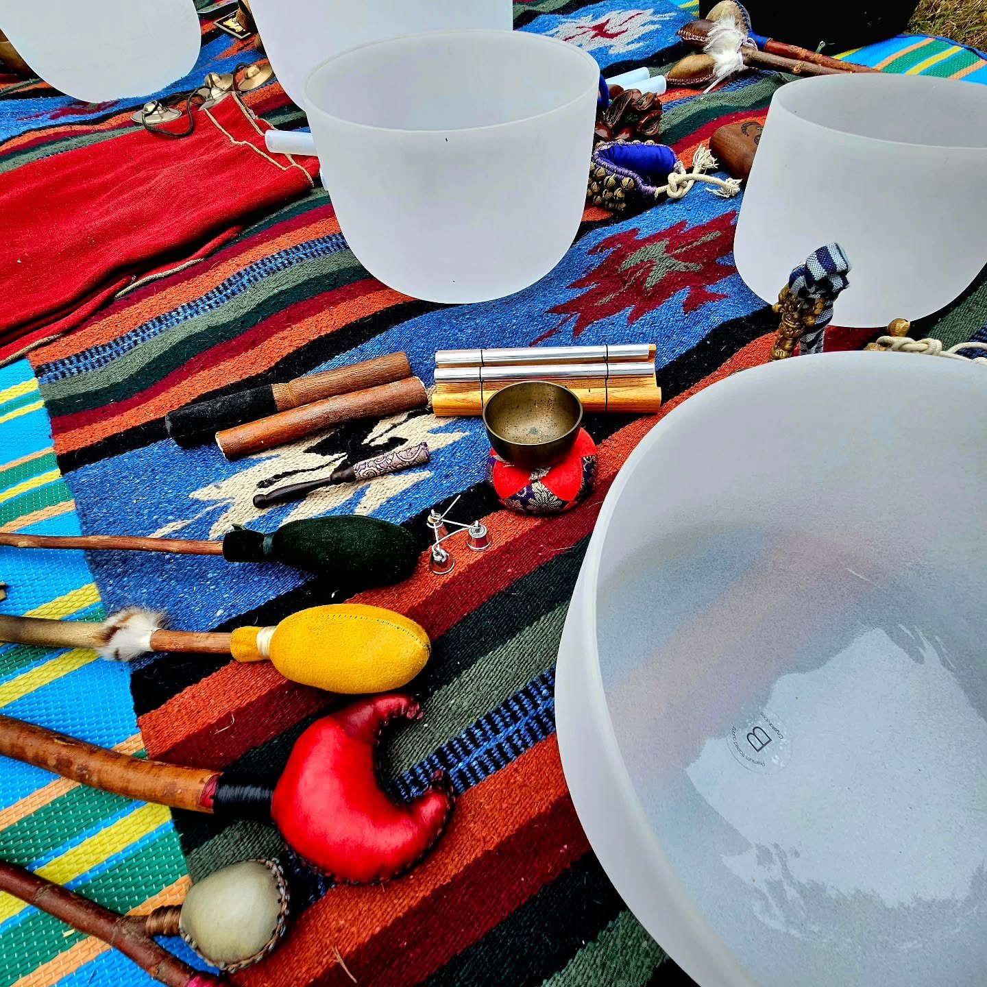 SHAMANIC HEALING CIRCLE 

🪶

SATURDAY - JUNE 14TH

Join us in-person or virtually as we come together in community - creating a heart-opening space for love, gratitude and healing during this one-day in-person event.

Saturday - June 14th - 9:00am t