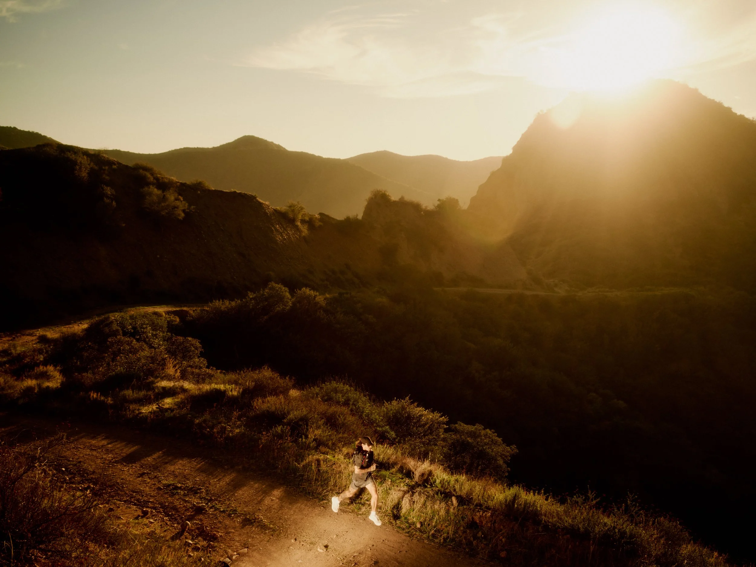 CAMELBAK_SS26_RUN_MAX_1284 copy.jpg