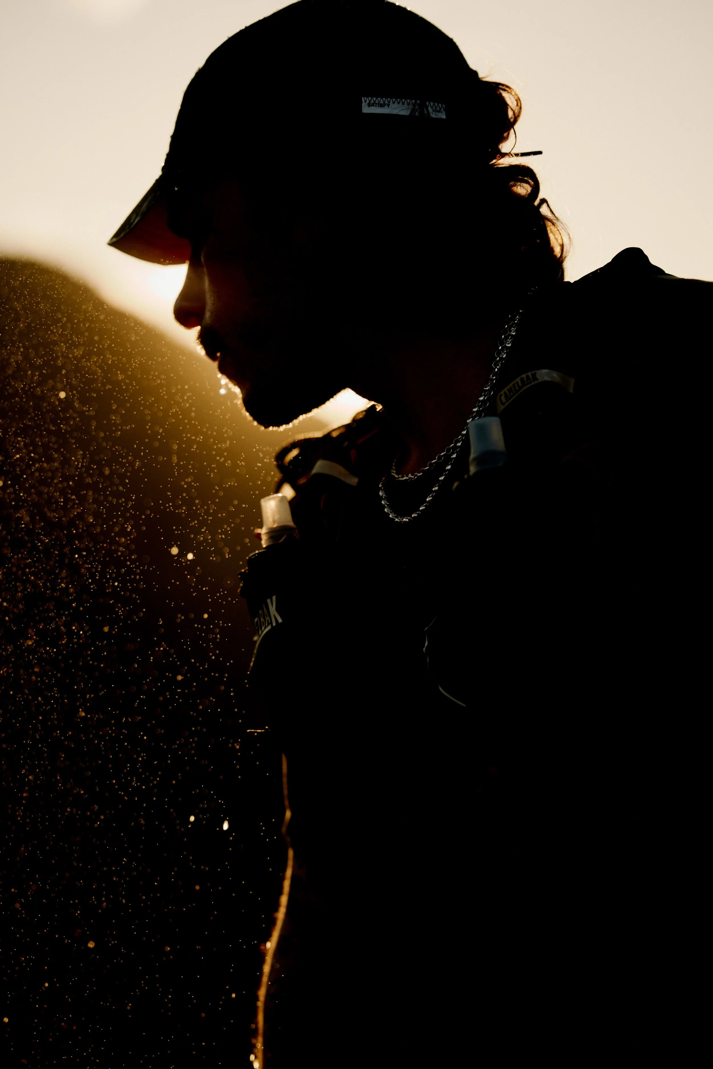 CAMELBAK_SS26_RUN_MAX_0683 1 copy.jpg