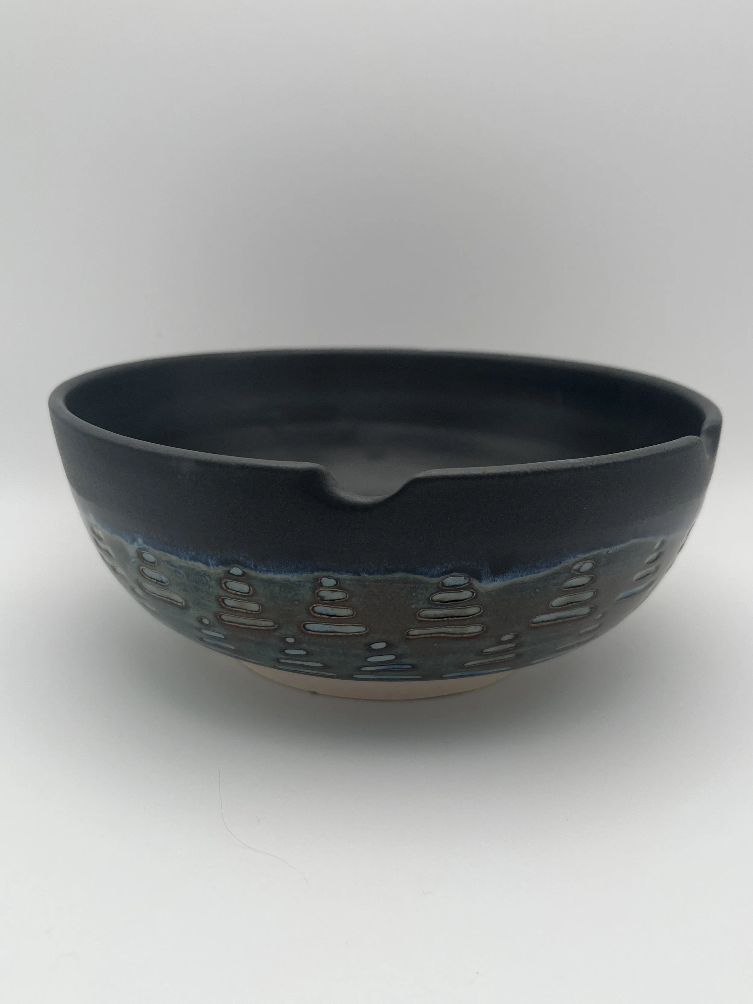 Notched Ramen Bowl