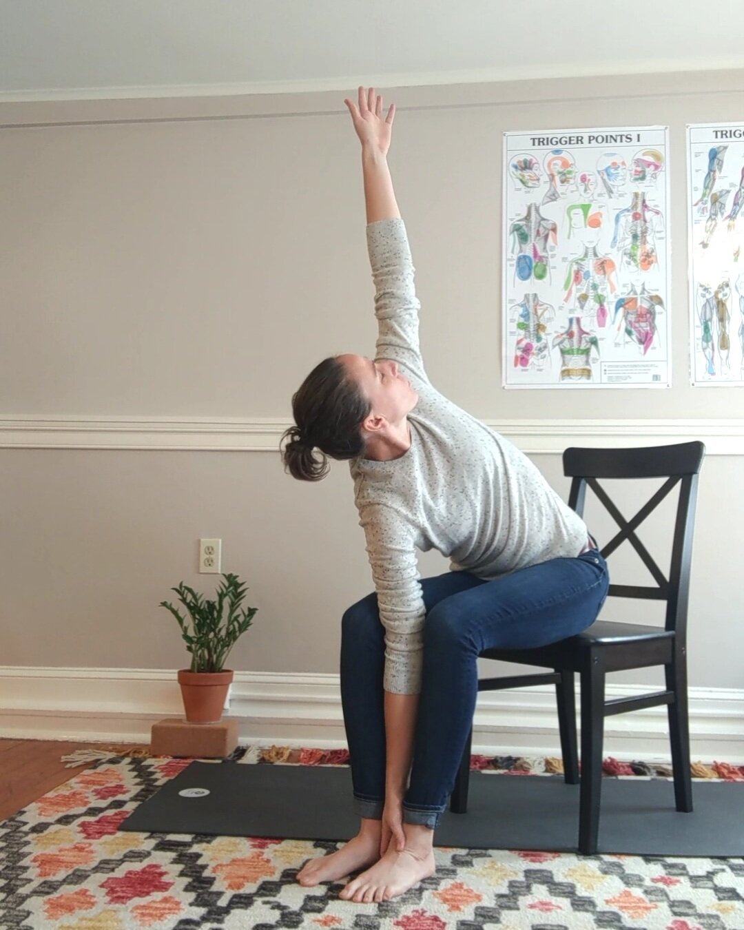 Stretches To Do While Seated Redding Chiropractic