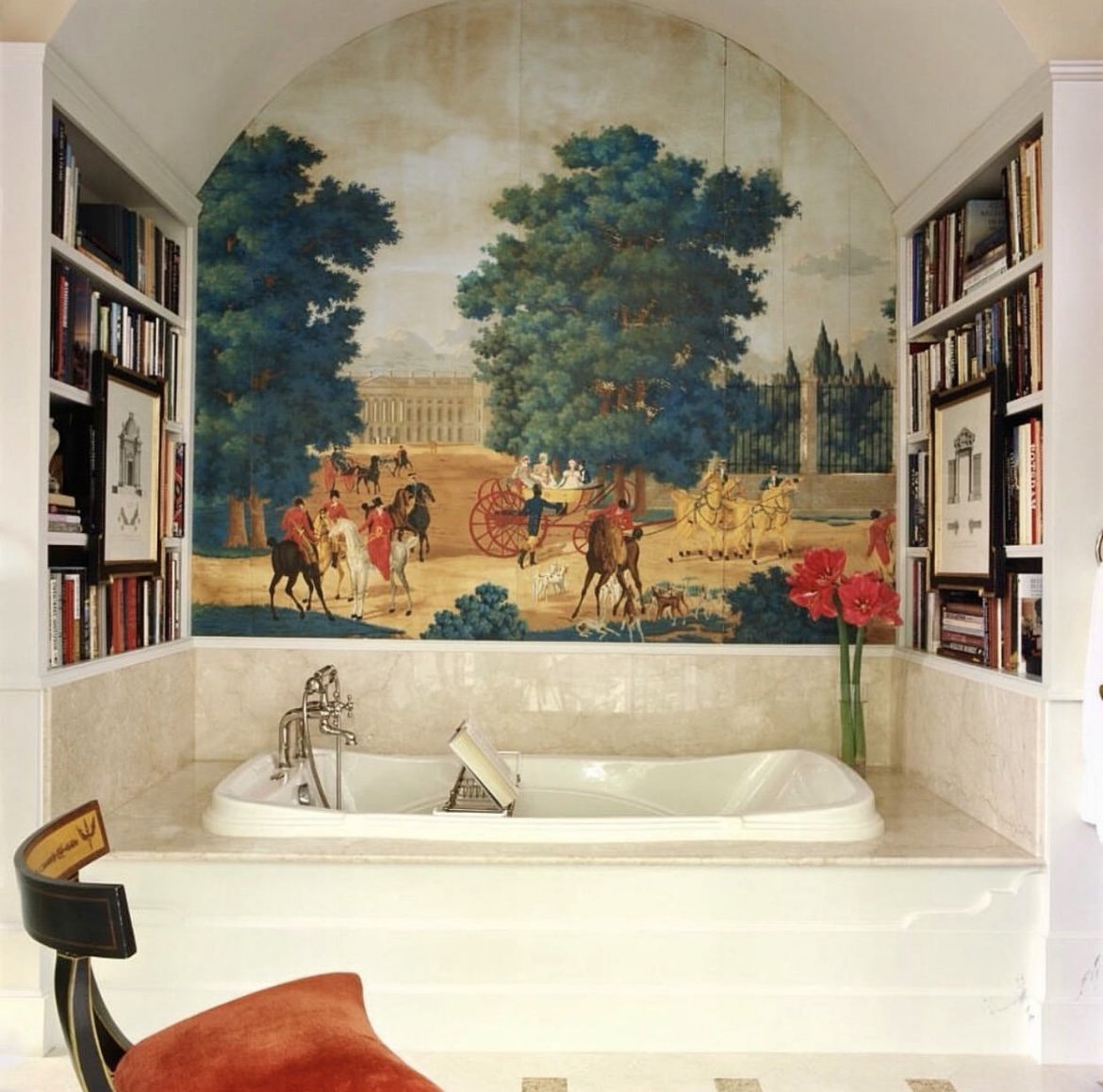 Weekend plans 🫶🏻

Not OUR weekend plans, but surely if someone's in this gorgeous space, they're going to be enjoying this amazing tub + library combo, right?! 

Image via @__dreamspaces