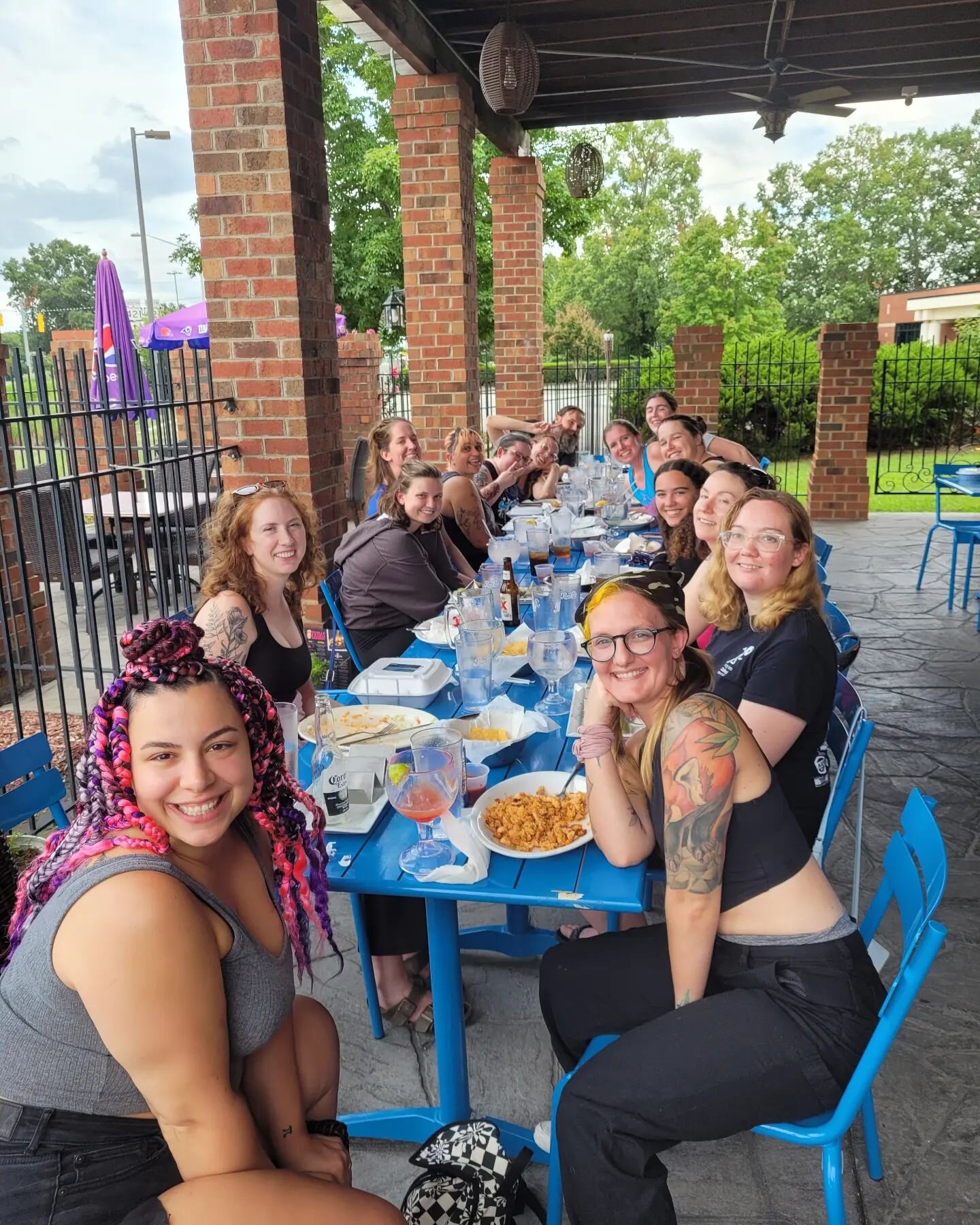 Post Practice Lunch to Replenish!

DM to be tagged 😁😁😁

Thank you to the @fridasmexgrill staff for the fantastic post practice lunch!! 

#GSORD #wftda #rollerderby #flattrack #postpractice #lunch #tacosundays #GSO #nc #skatelife #replenish