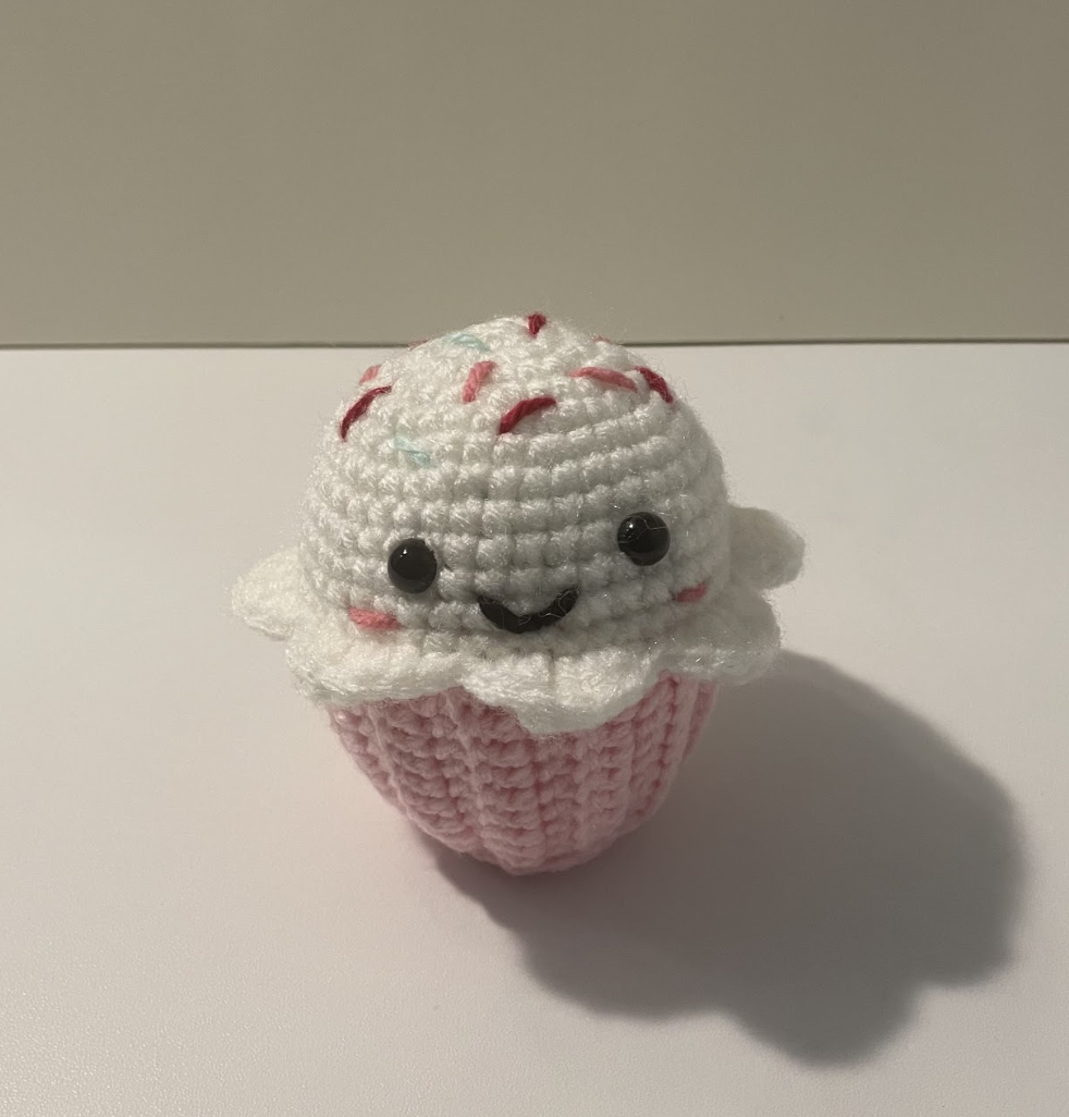 Crochet cupcake
