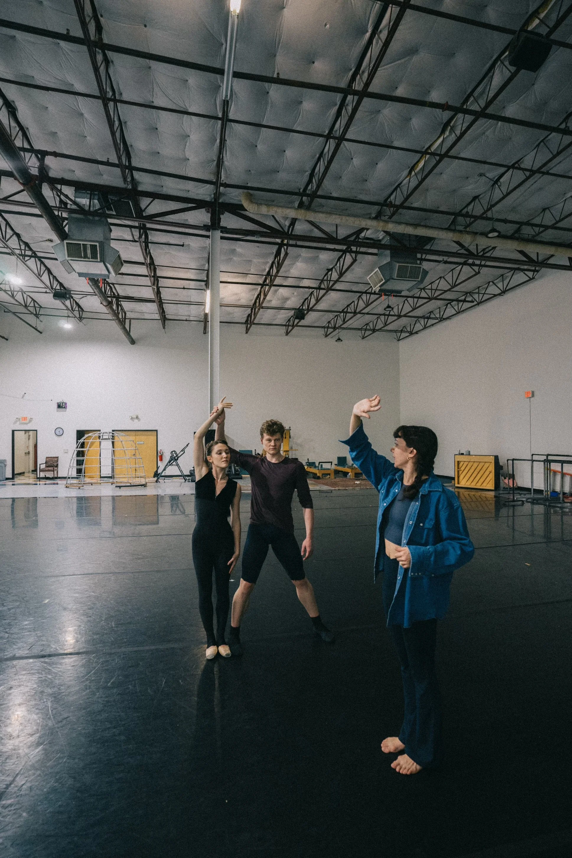 artists AvaRose Dillon and Henry Winn rehearse Schrödinger's Cat - photo by Joe Johnson