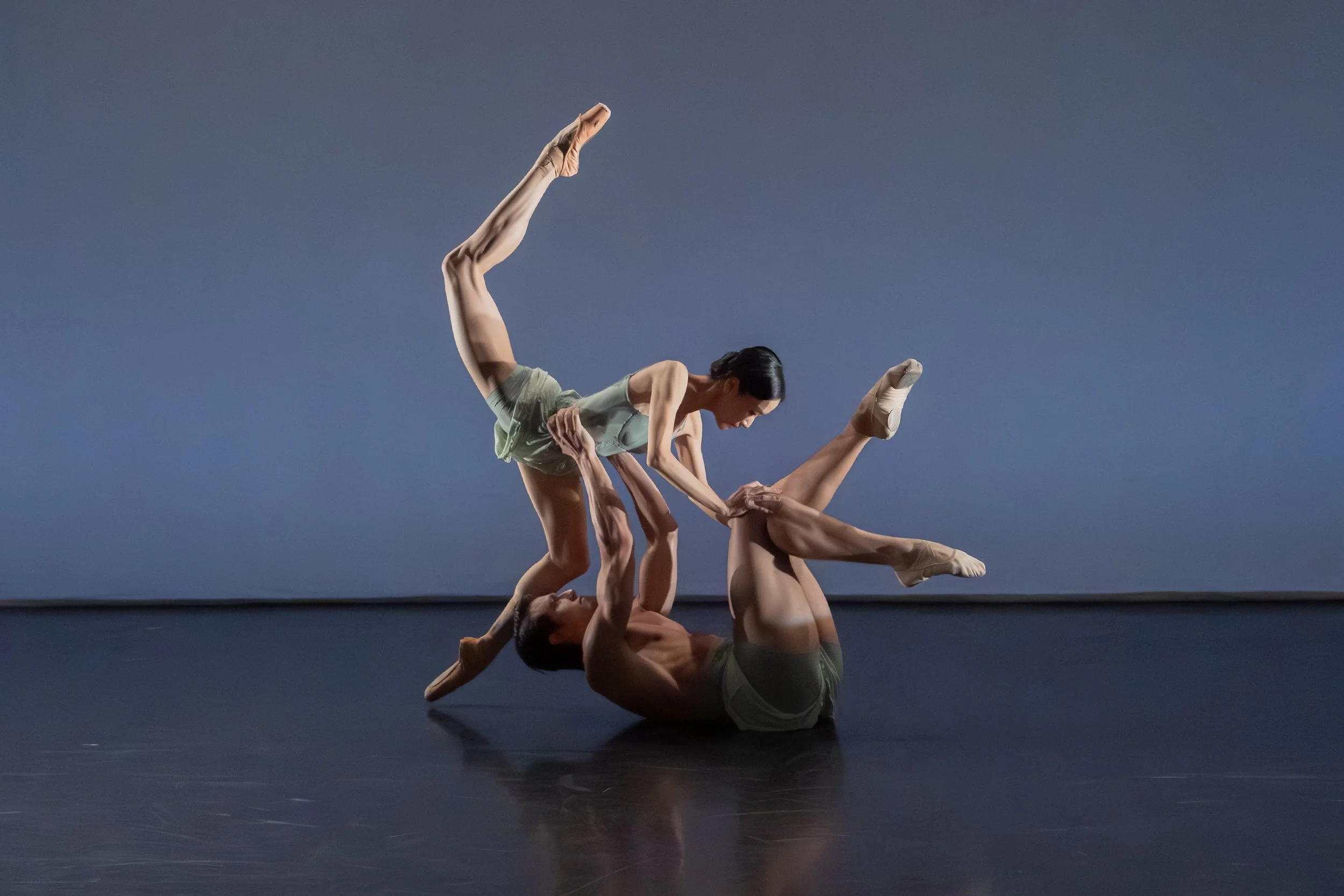 American Ballet Theater soloist Fanqi Li and Finnian Carmeci perform As Above - photo by Hisae Aihara - costumes by Lauren Carmen - lighting by Connor Sale
