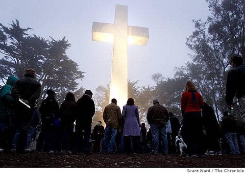 Don&rsquo;t miss the ecumenical Easter Sunrise Service stop Mt. Davidson Sunday March 31st Easter Sunday. This will be the 101st year of this service interrupted only by the pandemic. #sanfrancisco #westside #easter # sunrise