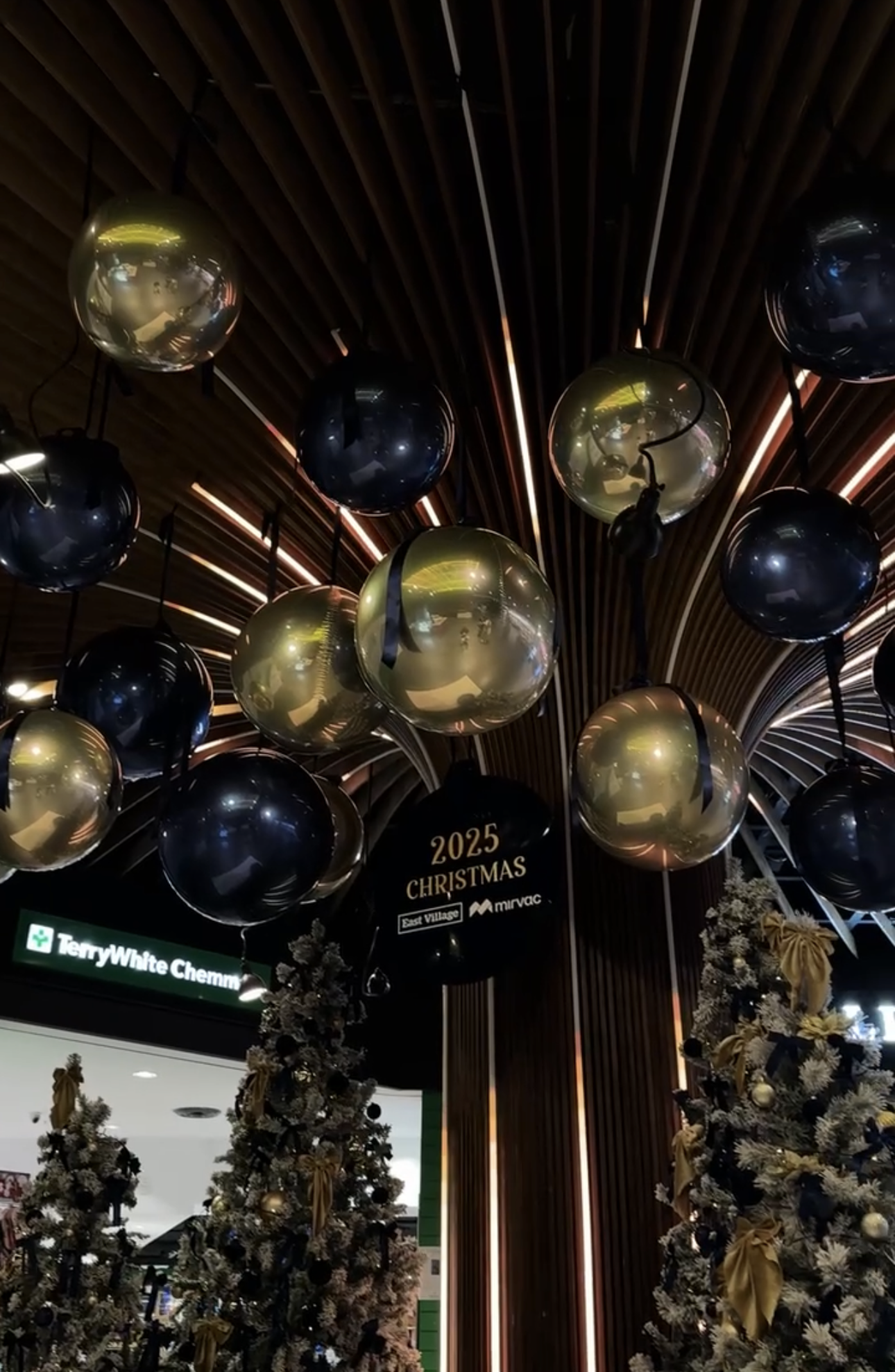 hanging bespoke balloons.png