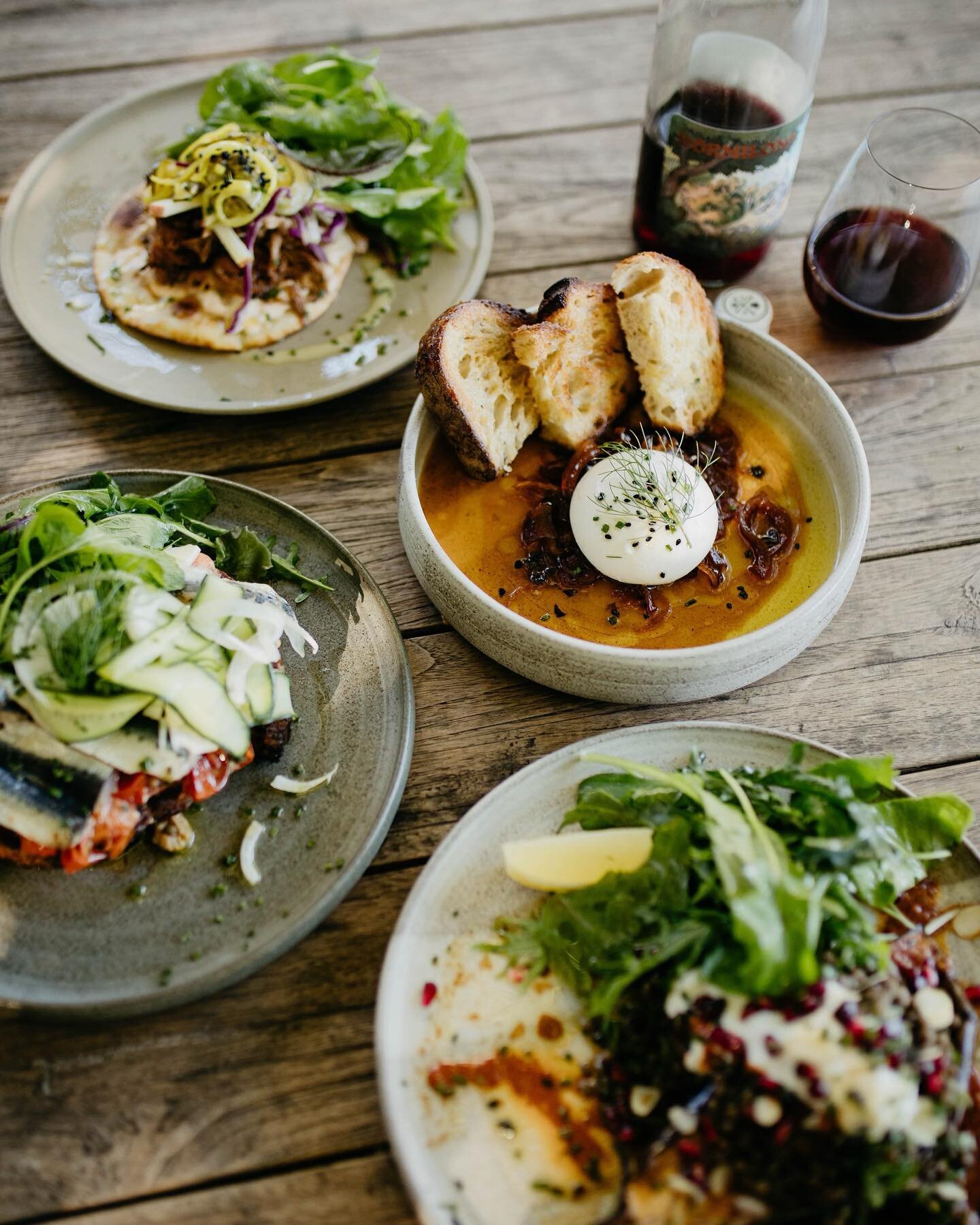 Lunch plans? Book our private dining area for the ultimate long lunch feast with friends. Choose our sun drenched farm Haus courtyard, old cheese factory loading dock for an enclosed nook or in the main eatery by the fire. Grab your friends, bring yo