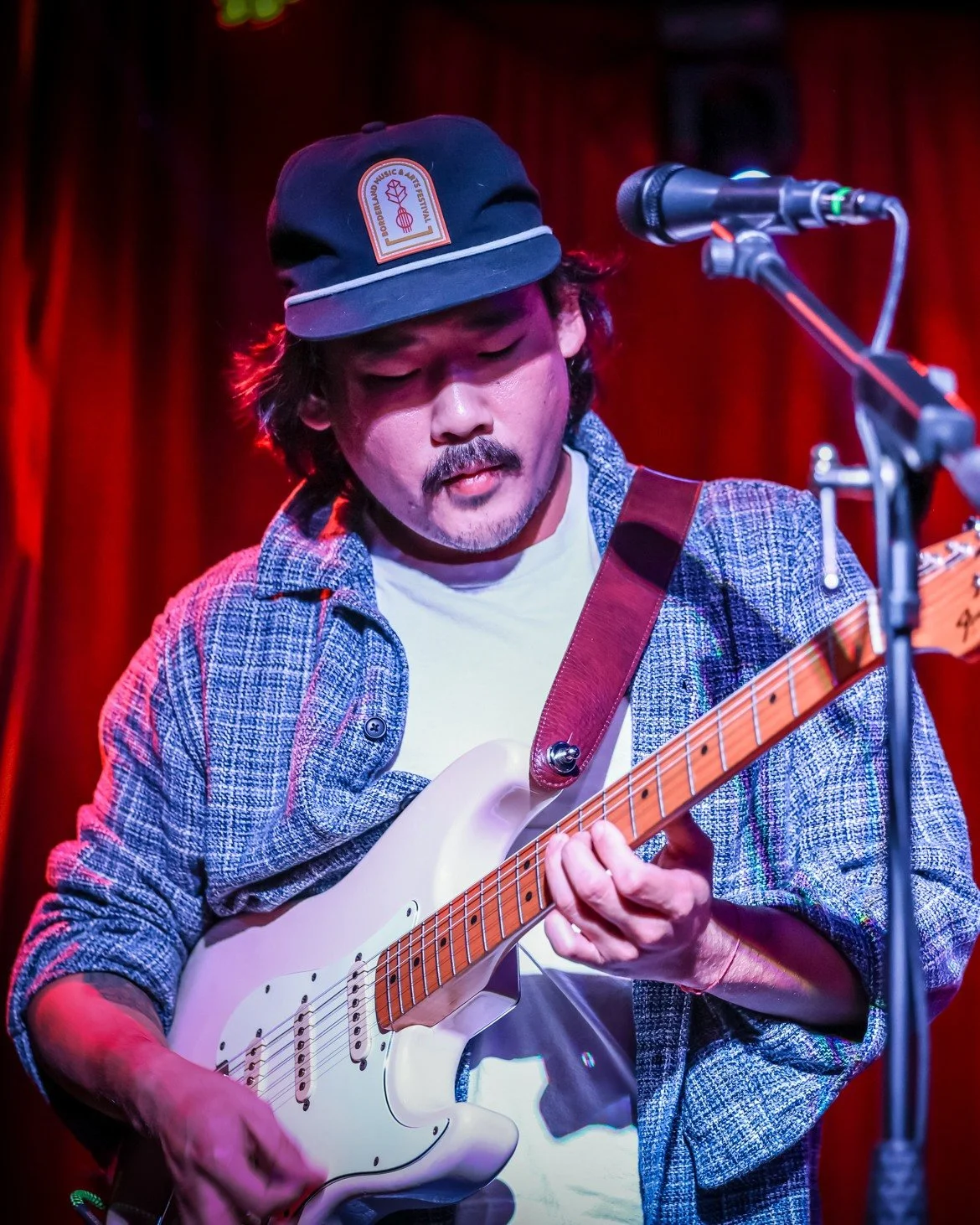 petey six strings will be in full swing this friday night

live at @pearlstreetgrill from 9:30-11:30pm

right after the sabres game downtown

📸 x @jefftracyphotography