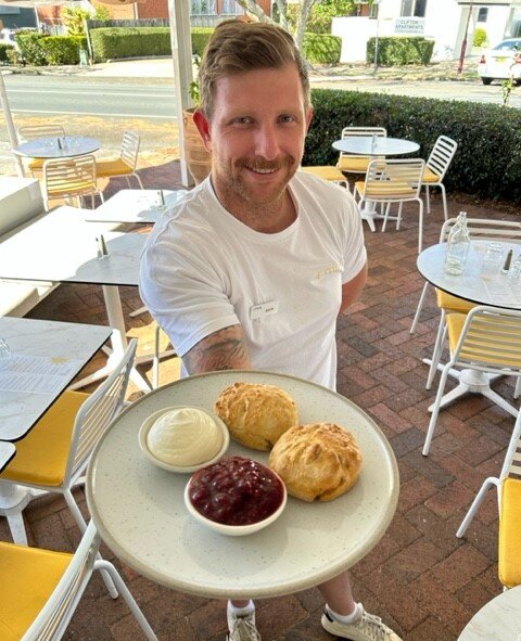 This week&rsquo;s special 🍓
Fresh scones with our homemade jam made from Wellington Point Farm local strawberries.
This week $7.00 only