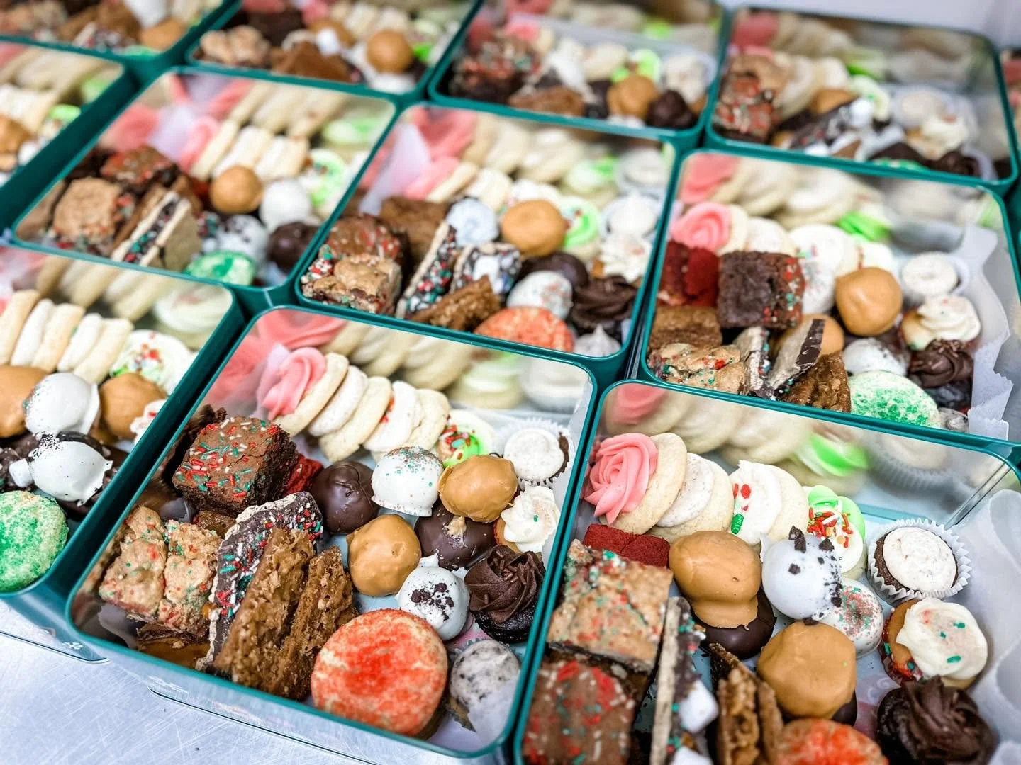 Christmas Gift Tin