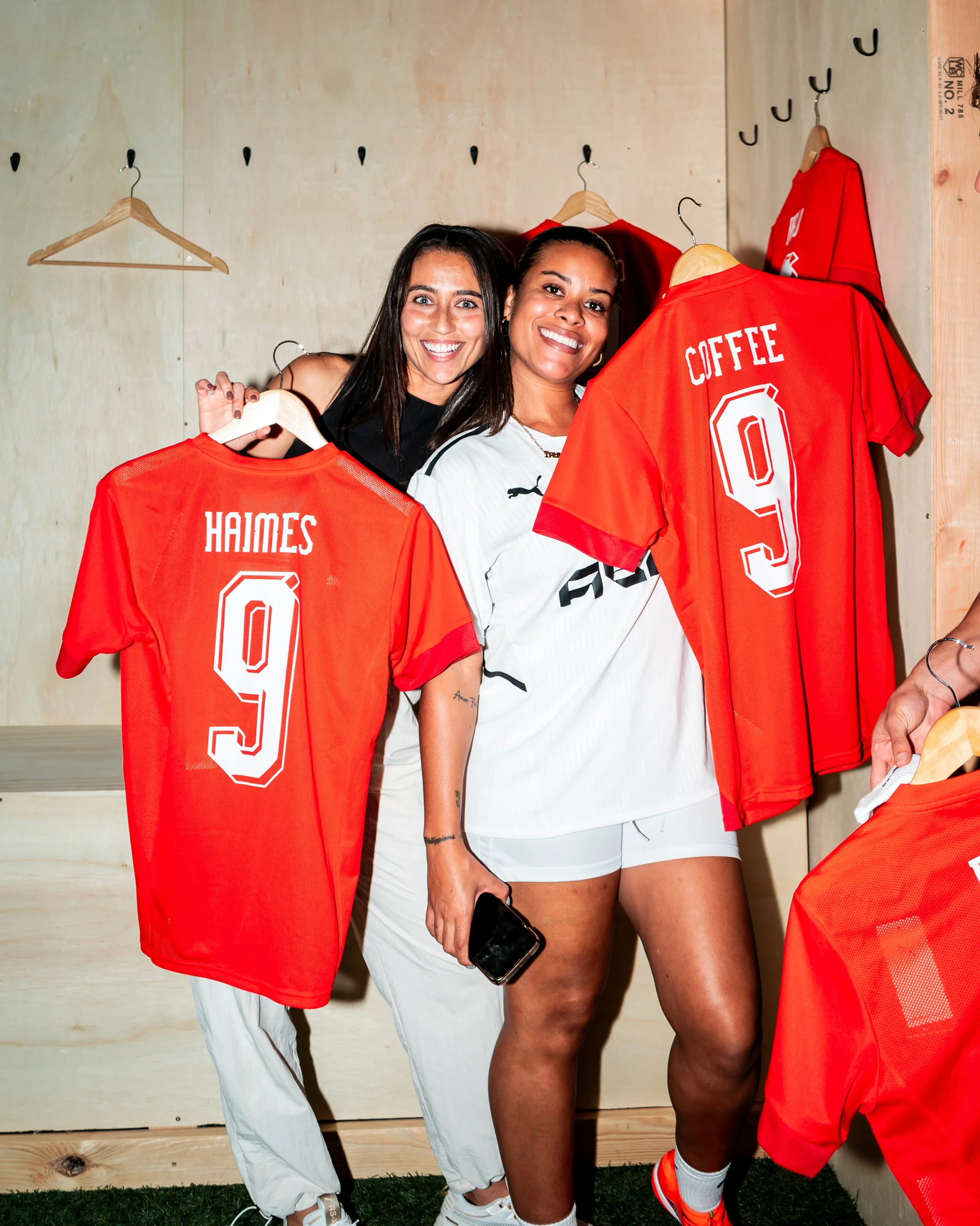 50ca2aa9-0275-464b-8ec4-f14456628a6dChristina Hjelvik_PUMA x ABFC-63.jpg