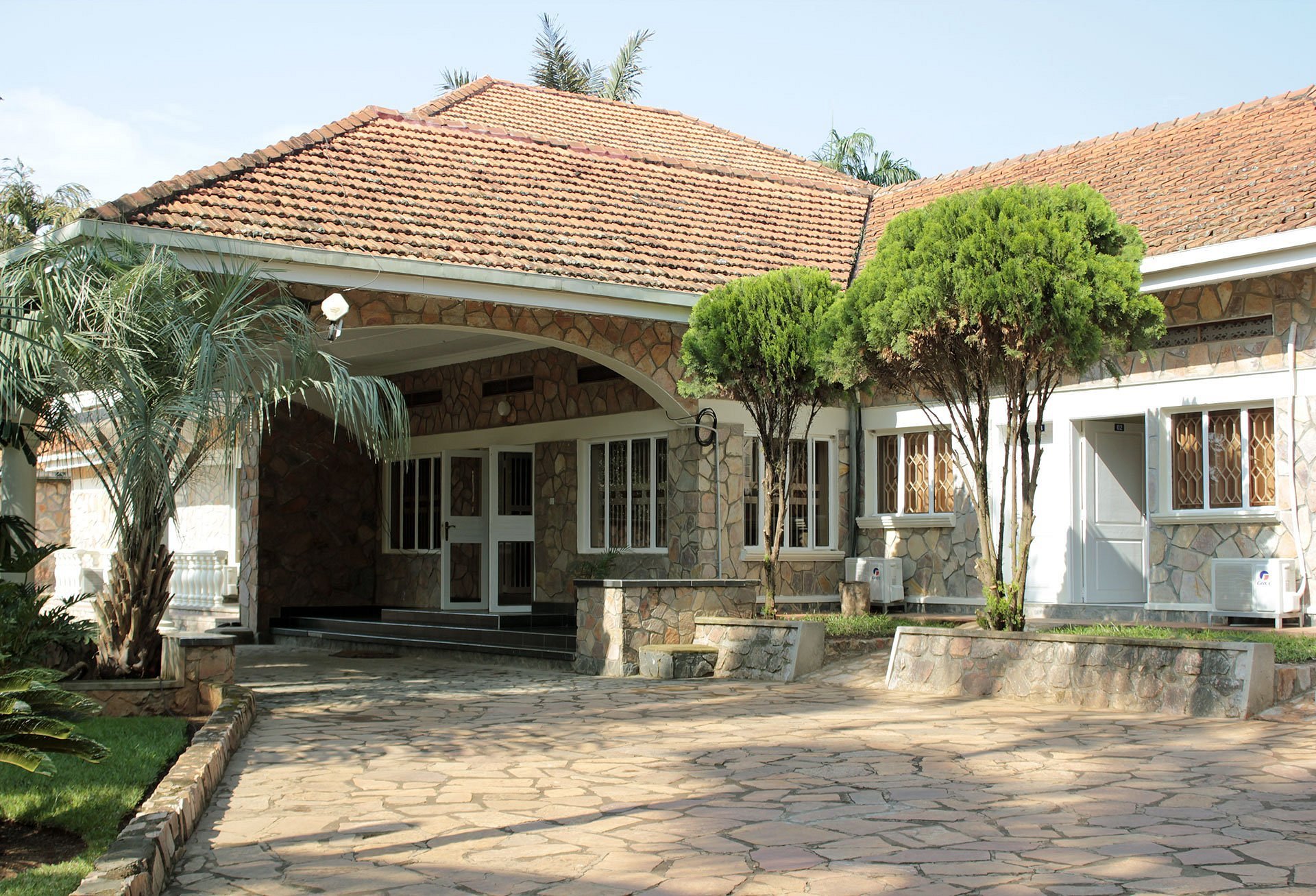 palm-hotel-2.jpg