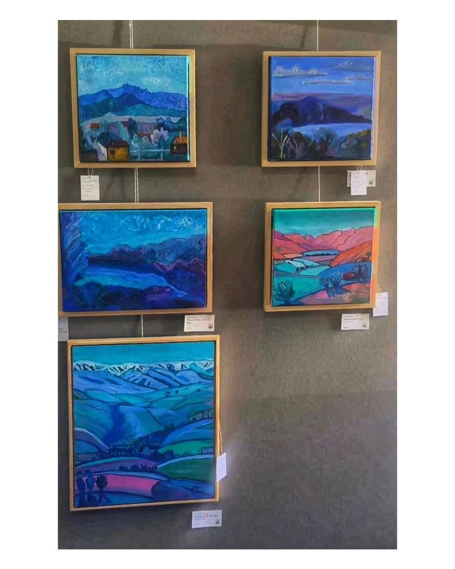 If you're around in Clyde this weekend, there's this cool wee Central Otago Art Society exhibition called Art in the Lodge...- Thursday to Monday! I'll be there helping out Monday (Sunday is the Clyde Wine and Food Festival after all...). I've got 5 