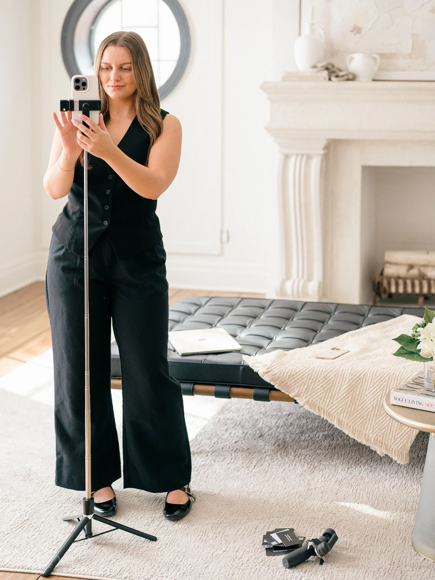 I get it. Showing up online can feel like a lot.

I feel it too.

But we&rsquo;re not in the &ldquo;perfect feed&rdquo; era anymore&hellip;
We&rsquo;re in the connection era 🫶🏼

And connection doesn&rsquo;t come from hiding

It comes from showing y