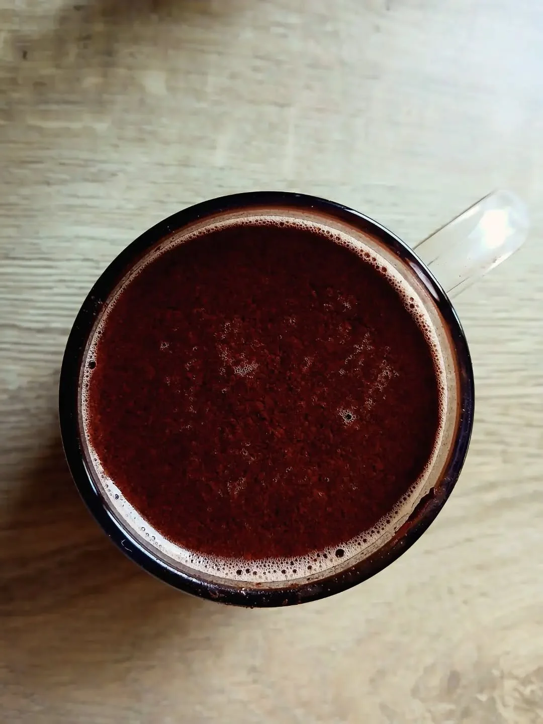 La M&eacute;decine du Cacao, 
Douceur et enracinement
Accompagn&eacute; d'un miel Maya ,
Tout simplement.

M&eacute;decine de la Terre,
D'o&ugrave; proviennent les chants du Coeur.

🩷