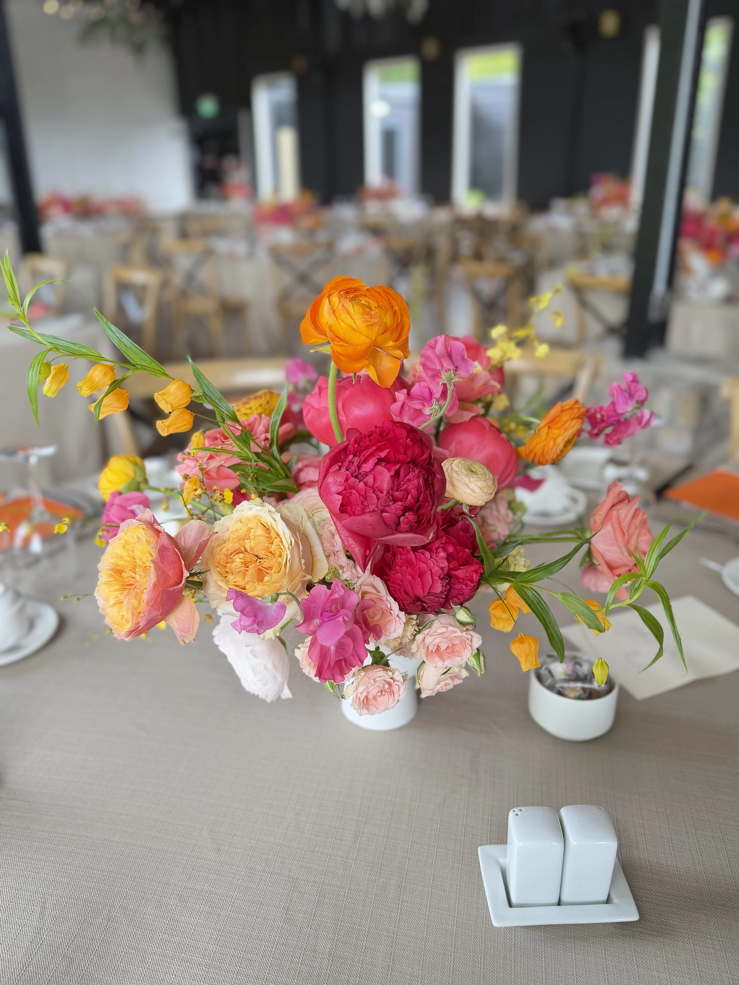 Appassionata Flowers - Table Centre - Rachel Wedding.jpg