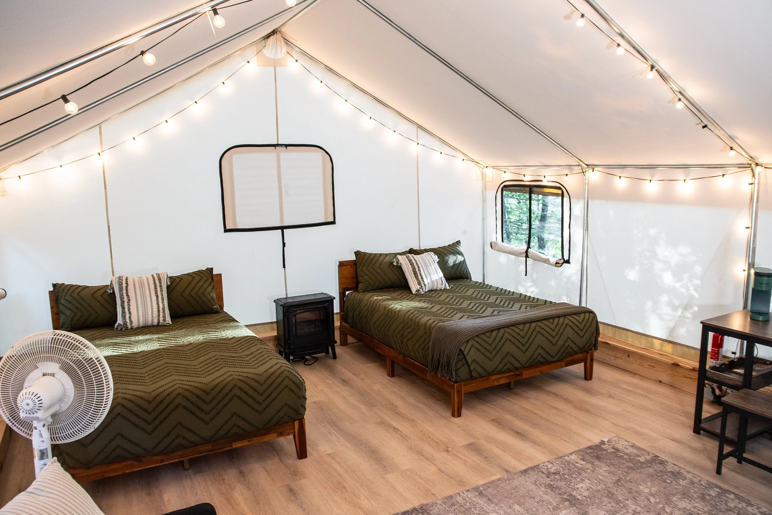 DL_Tent3_017.jpg