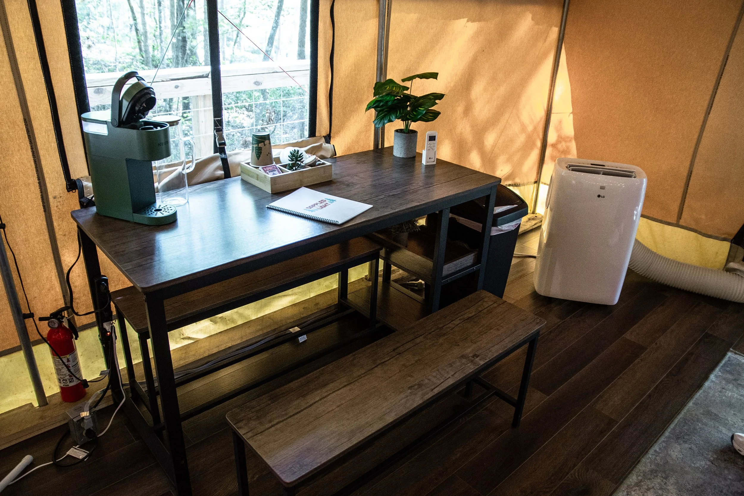 DL_Tent6_026.jpg