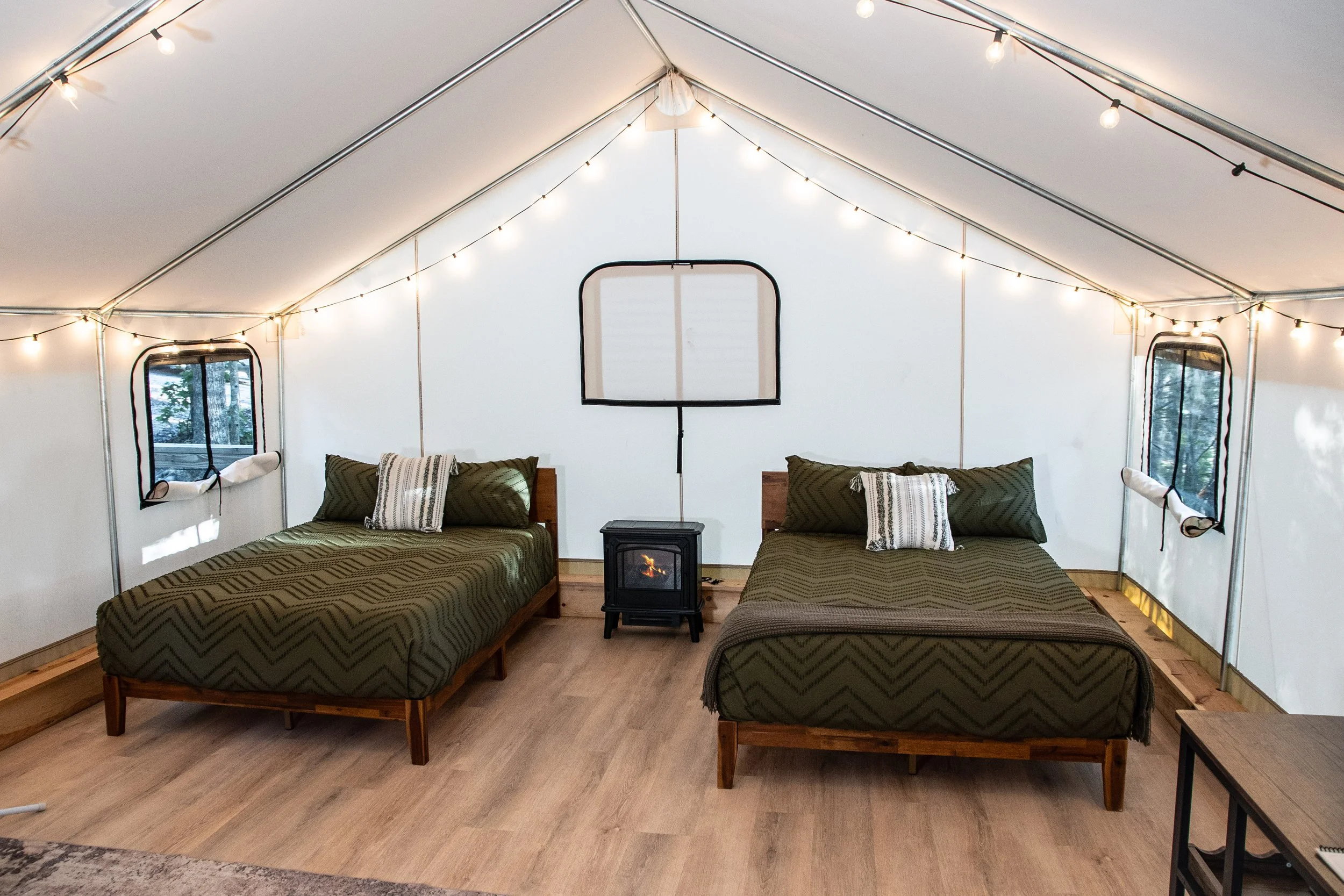 DL_Tent3_024.jpg