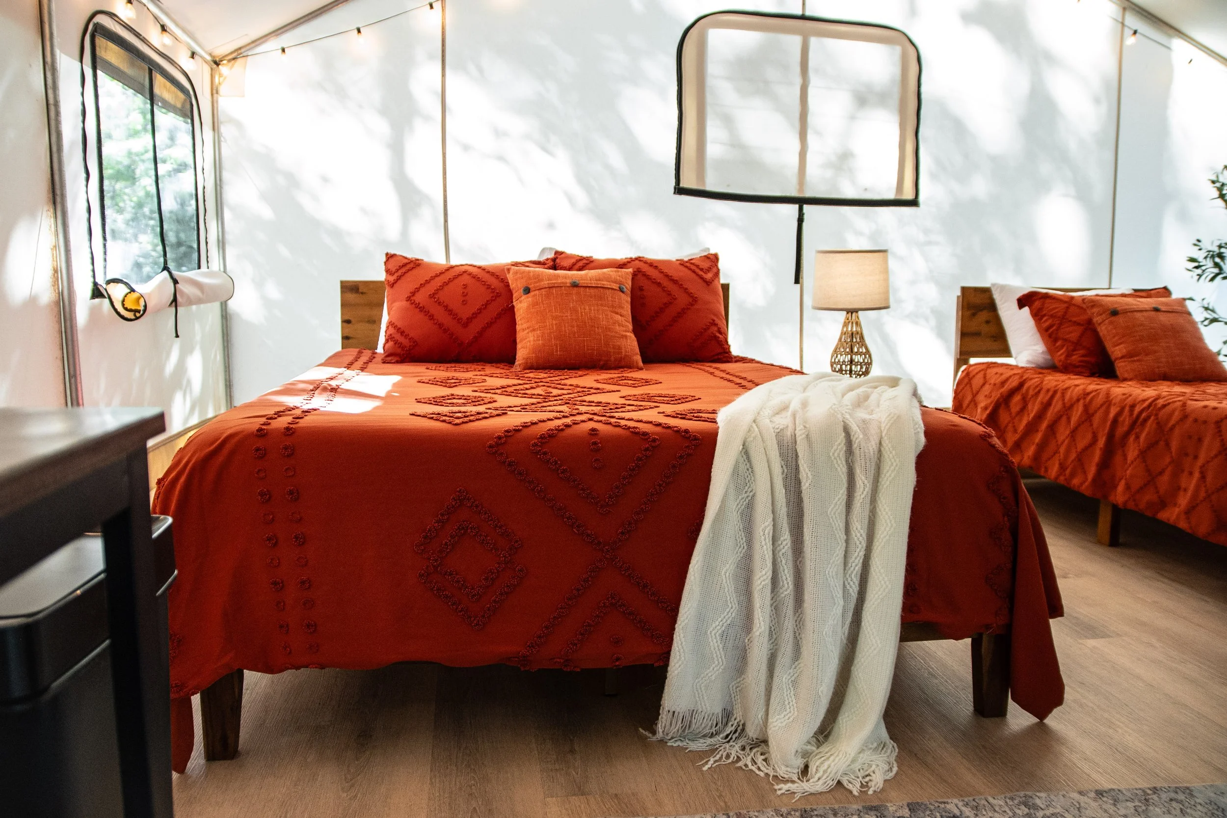 DL_Tent4_034.jpg