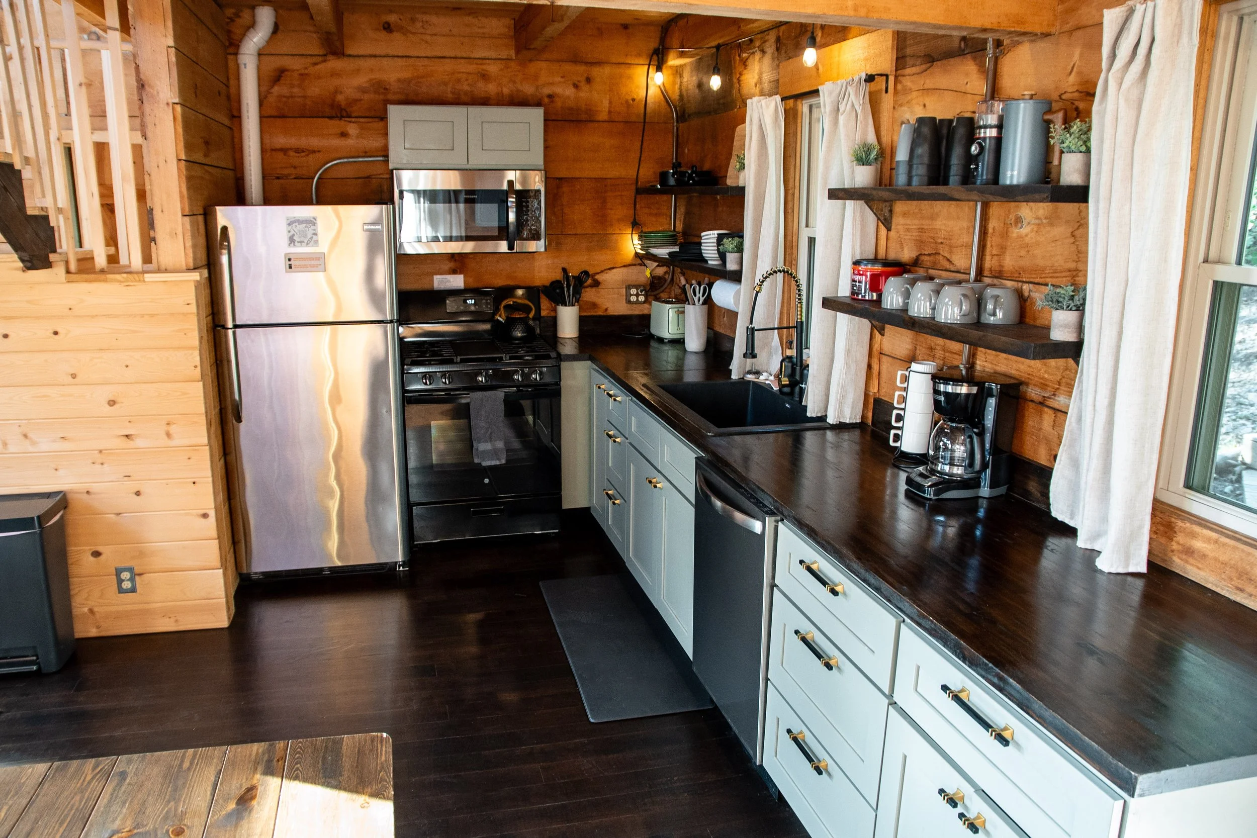 DL_Cabin_062.jpg