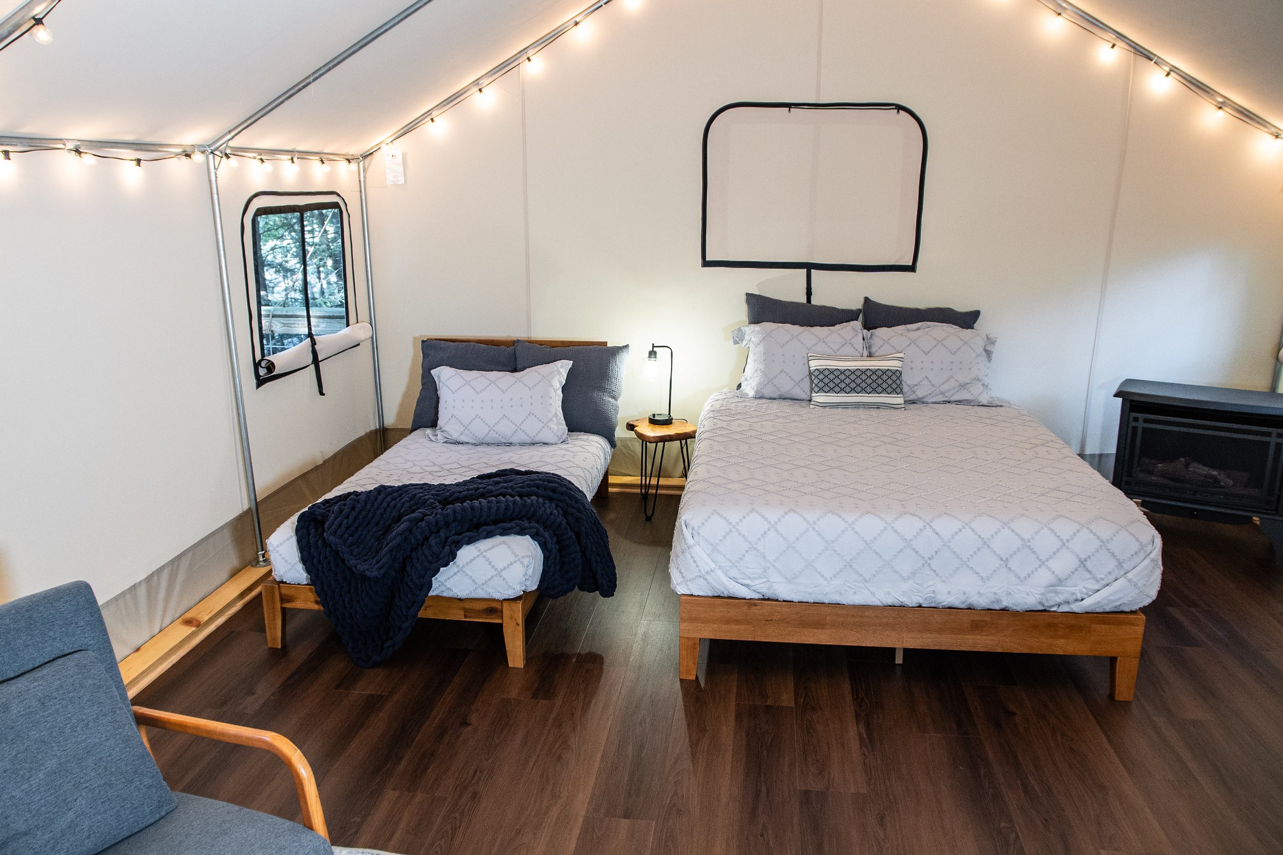 DL_Tent5_018.jpg