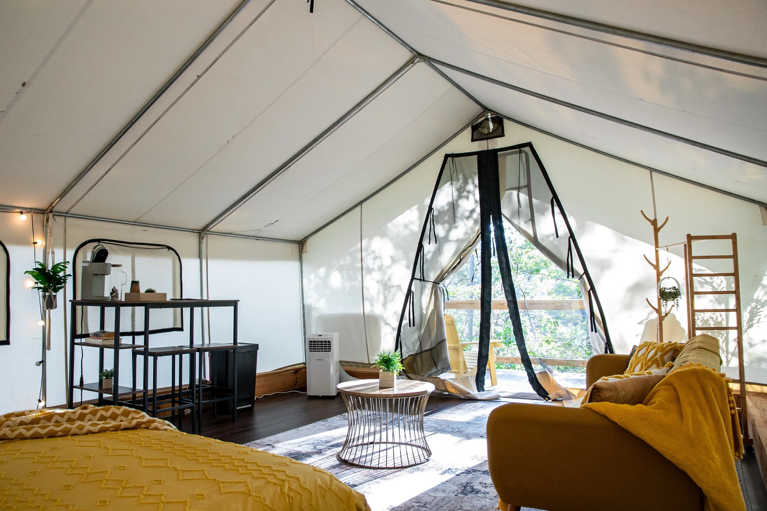 DL_Tent7_032.jpg