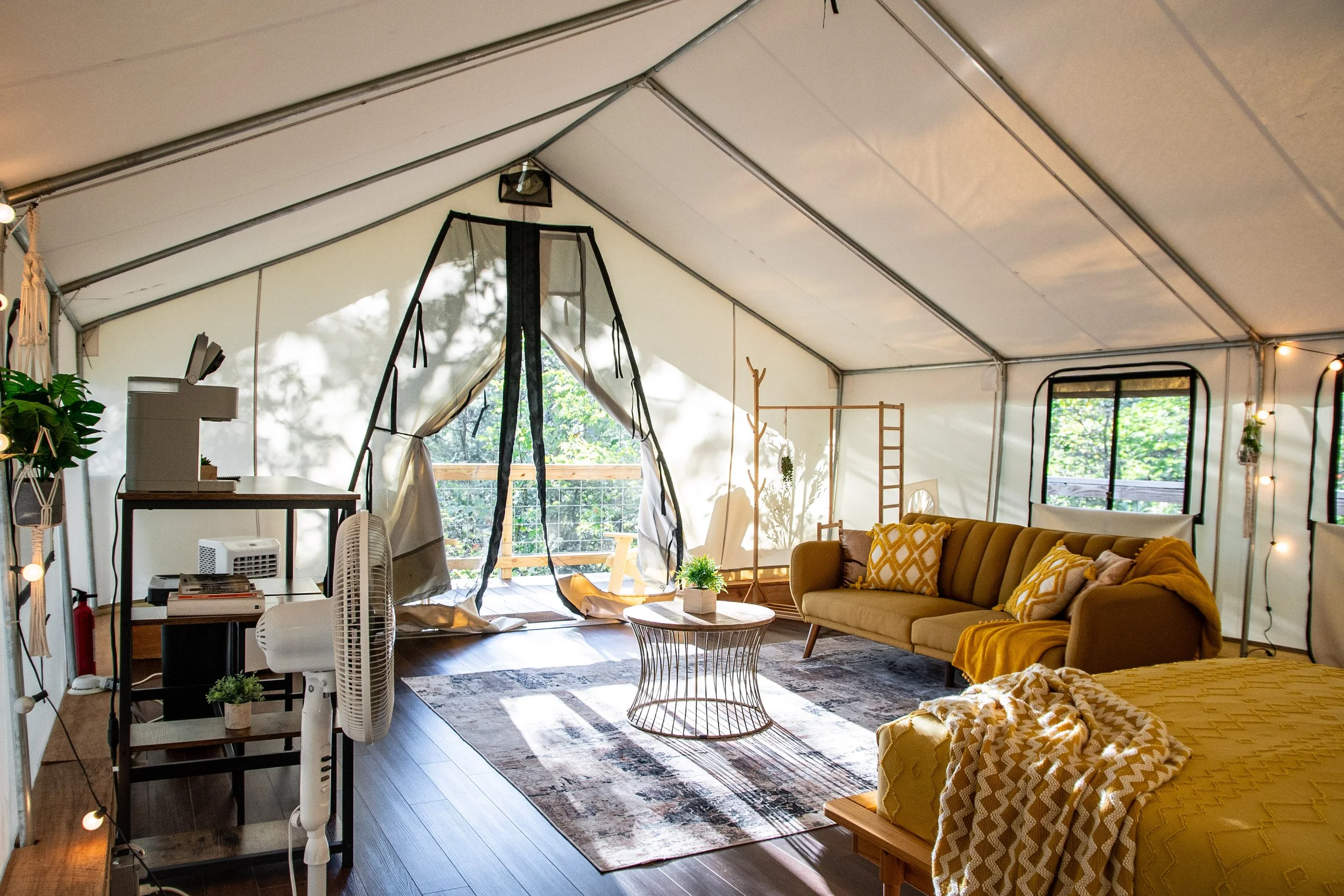DL_Tent7_036.jpg
