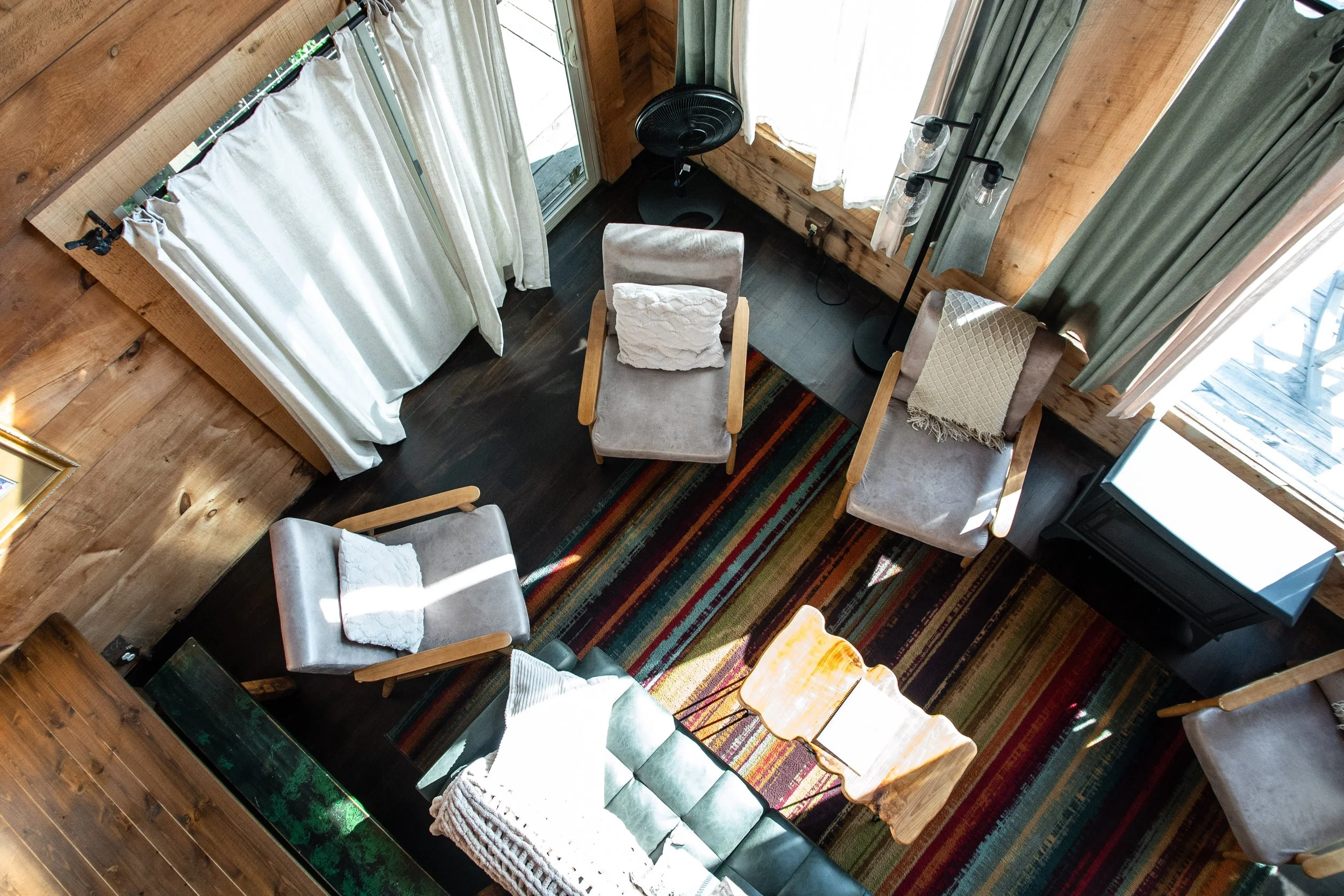 DL_Cabin_038.jpg